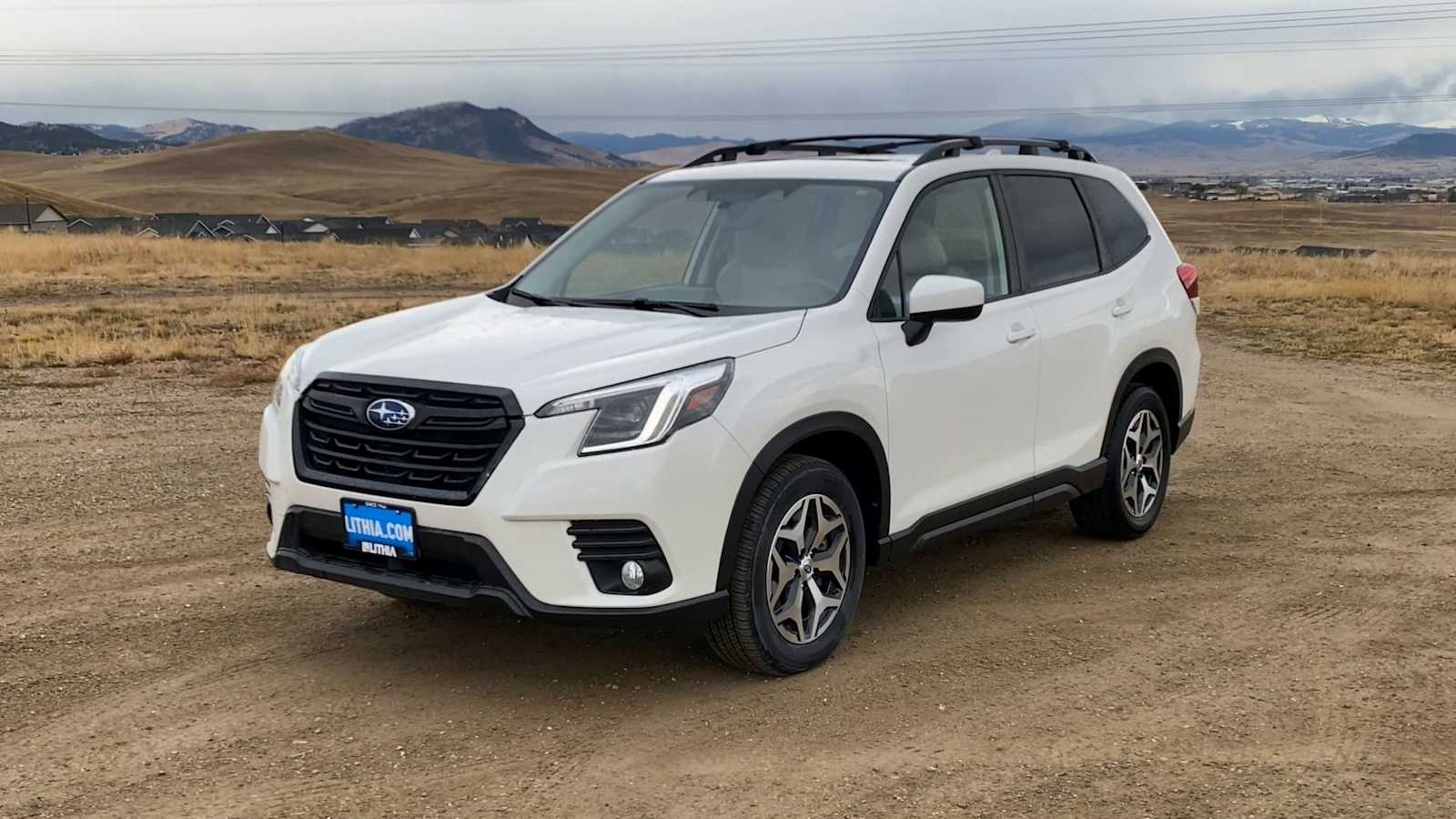 2023 Subaru Forester Premium photo 3