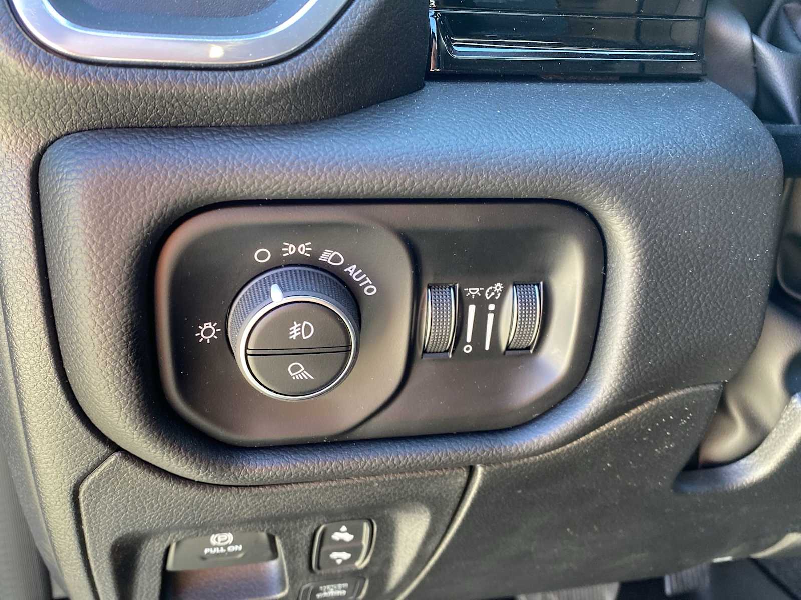 Thumbnail: 2026 RAM 1500 - 22