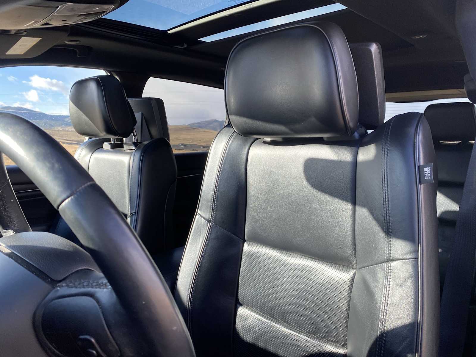 Thumbnail: 2019 Jeep Grand Cherokee - 14