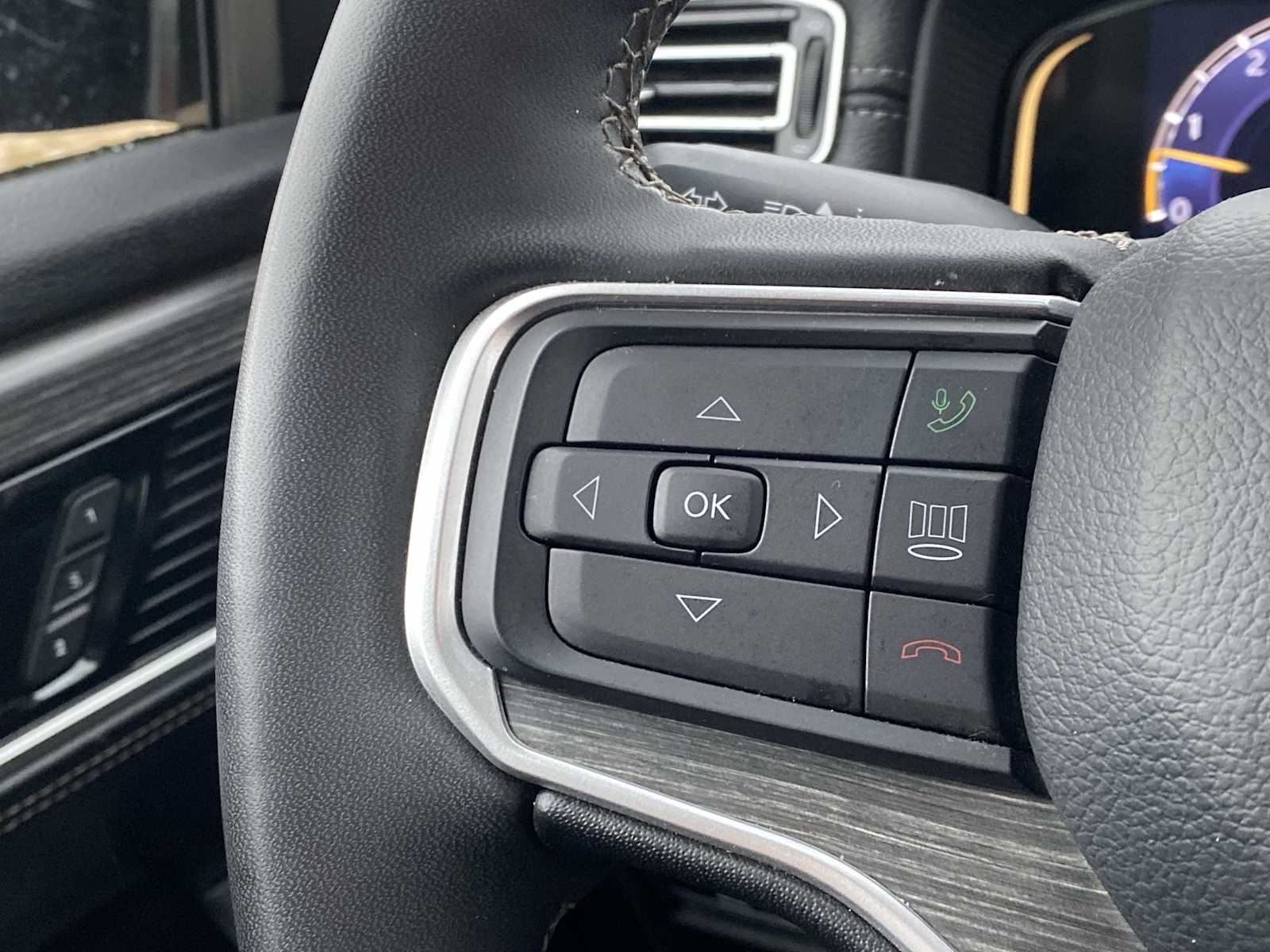 Thumbnail: 2024 Jeep Wagoneer - 25