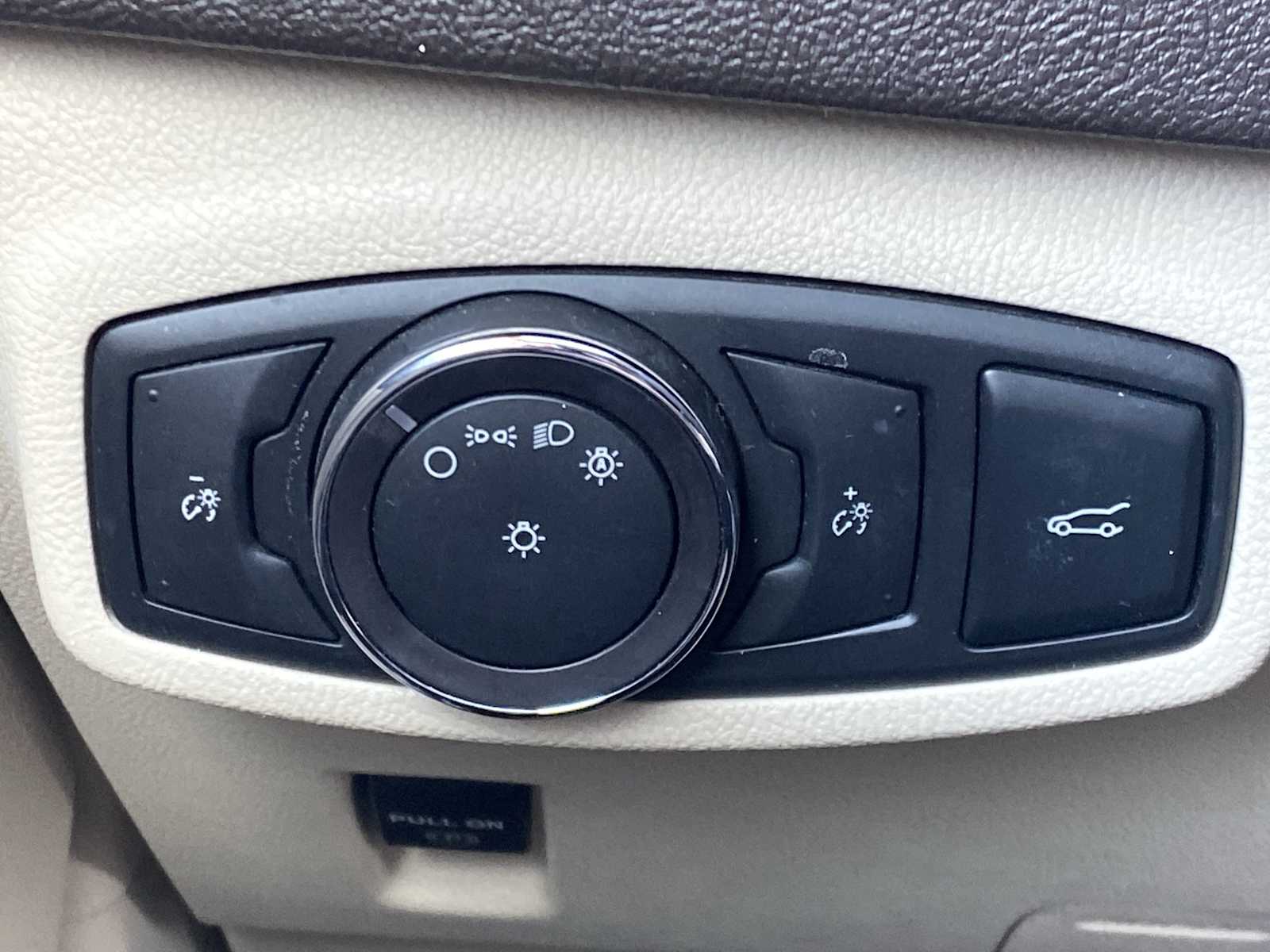 Thumbnail: 2018 Lincoln MKC - 22