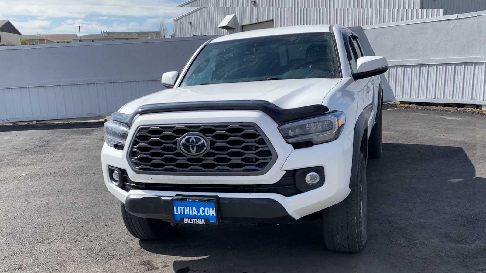 Thumbnail: 2023 Toyota Tacoma - 3