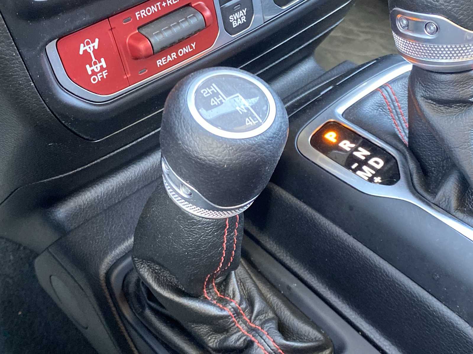 Thumbnail: 2022 Jeep Wrangler - 25