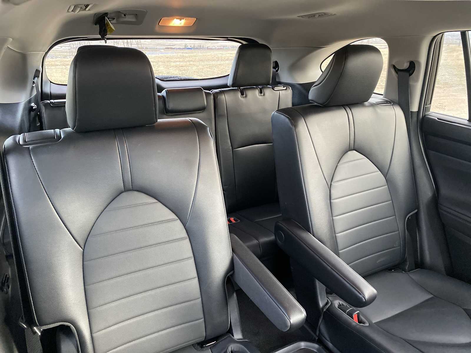 Thumbnail: 2022 Toyota Highlander - 35