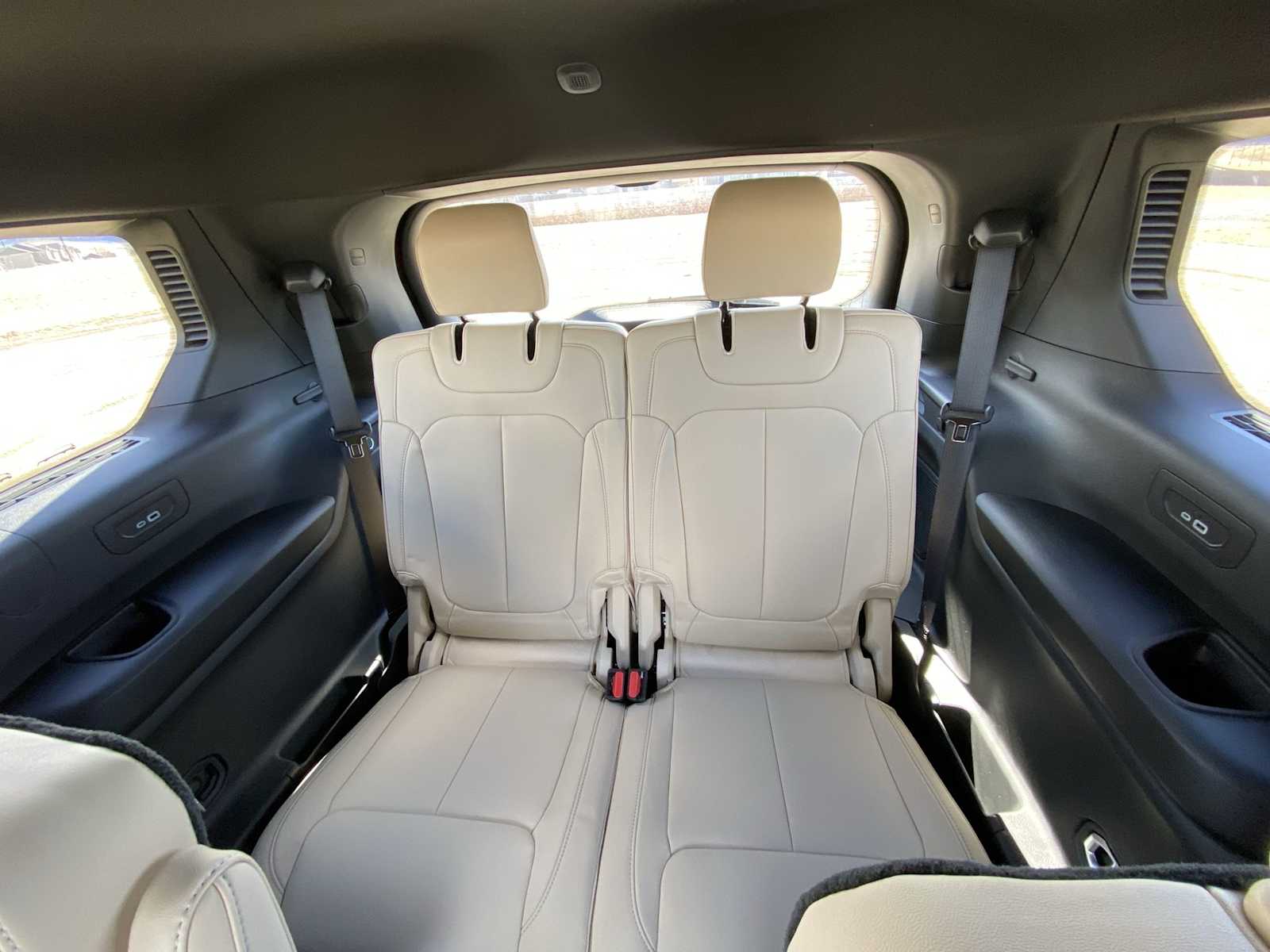 Thumbnail: 2025 Jeep Grand Cherokee - 40