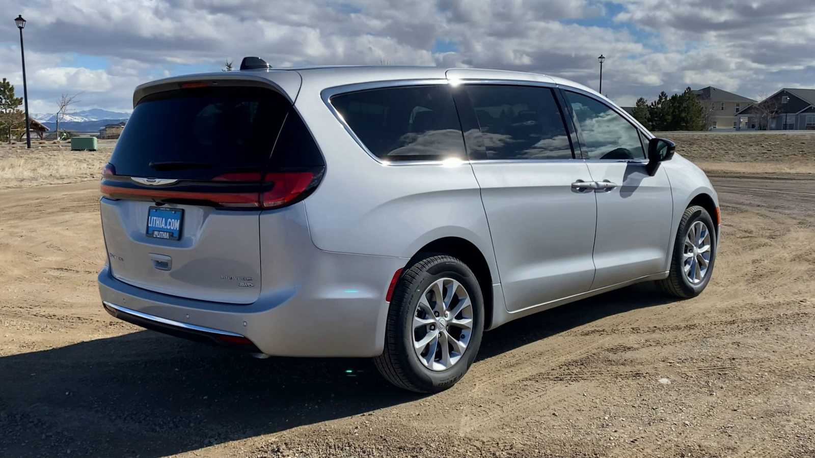 Thumbnail: 2026 Chrysler Pacifica - 8