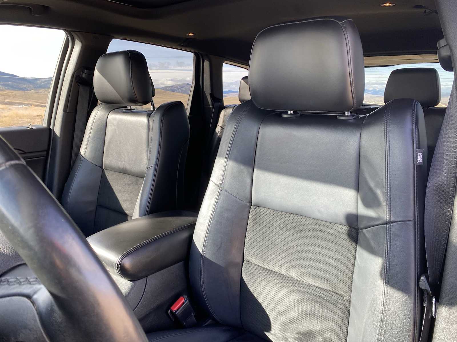 Thumbnail: 2018 Jeep Grand Cherokee - 19