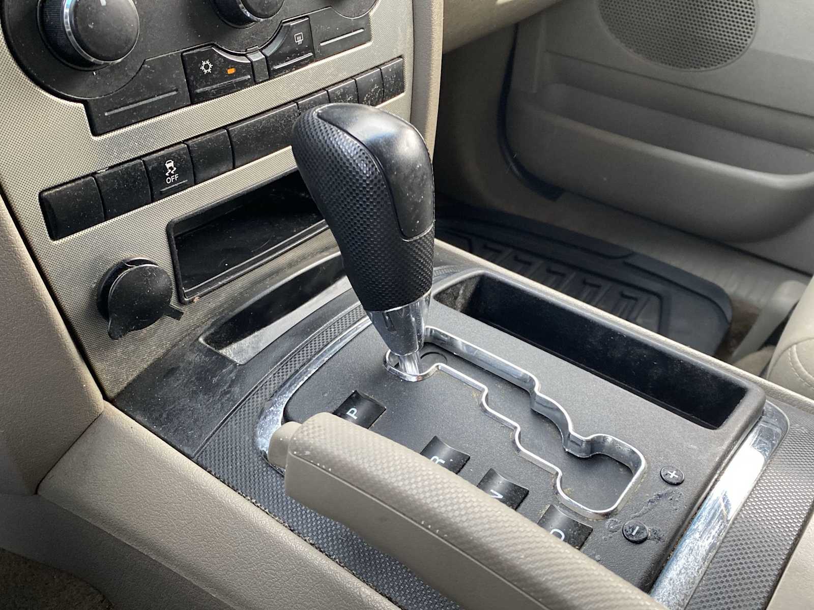 Thumbnail: 2007 Jeep Grand Cherokee - 21