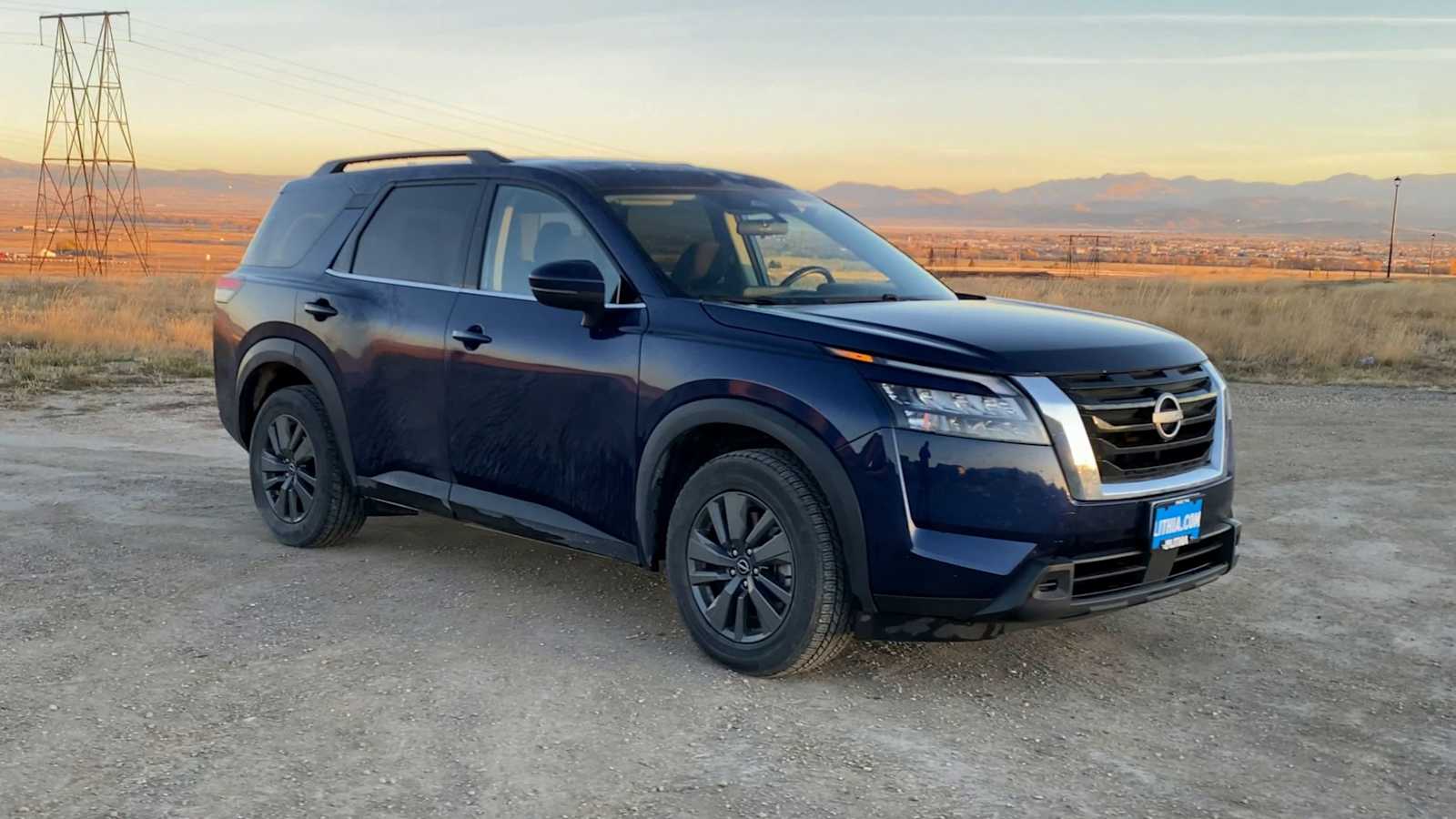 2024 Nissan Pathfinder SV photo 2