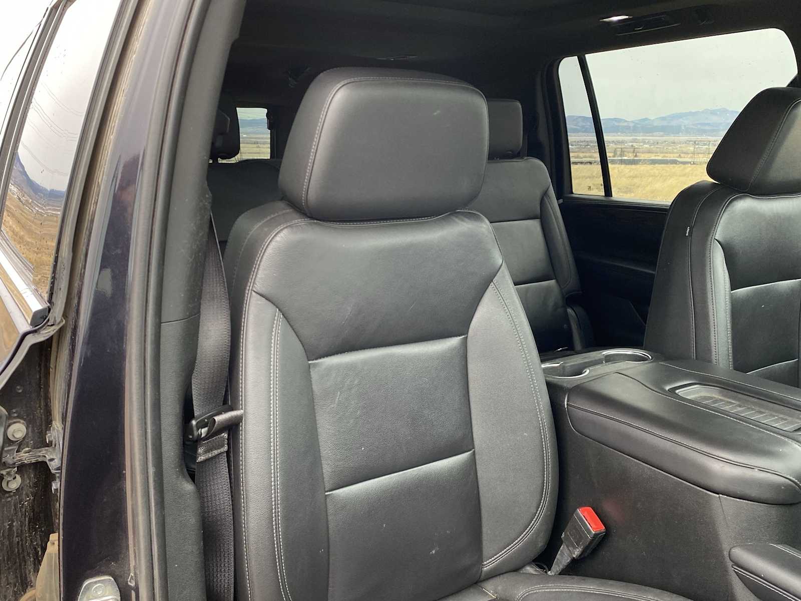 Thumbnail: 2022 Chevrolet Suburban - 16