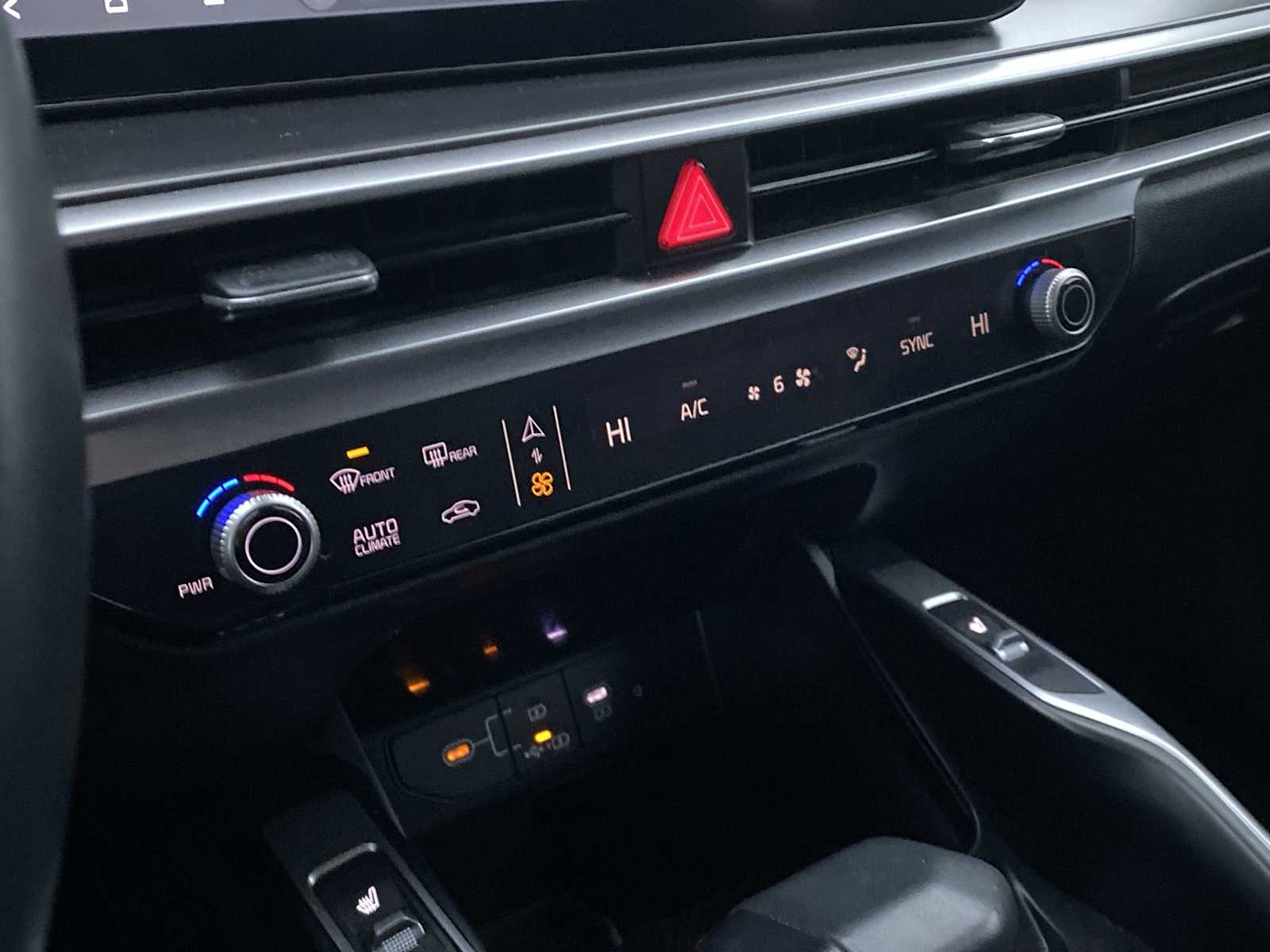 Thumbnail: 2024 Kia Sorento - 31