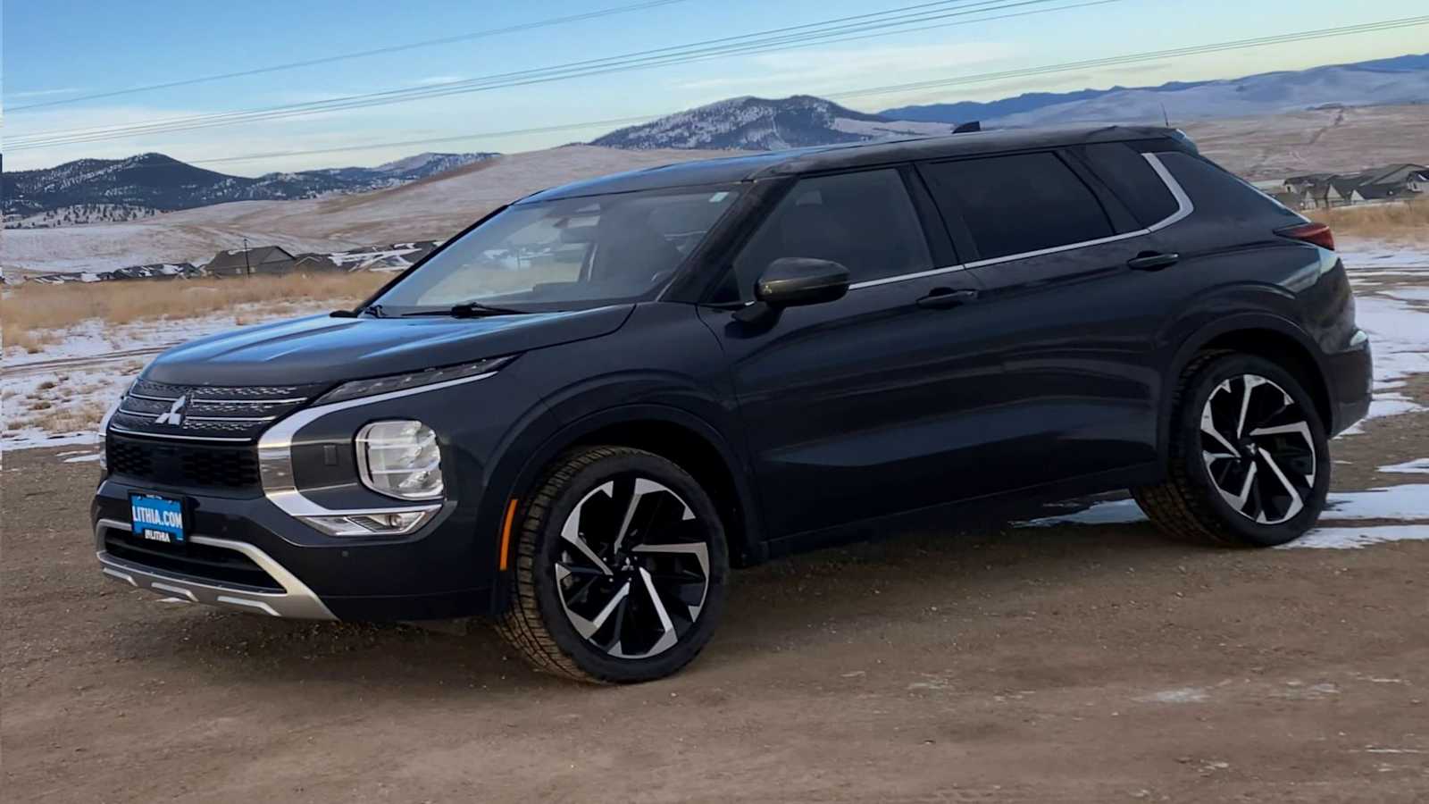 Thumbnail: 2024 Mitsubishi Outlander - 4