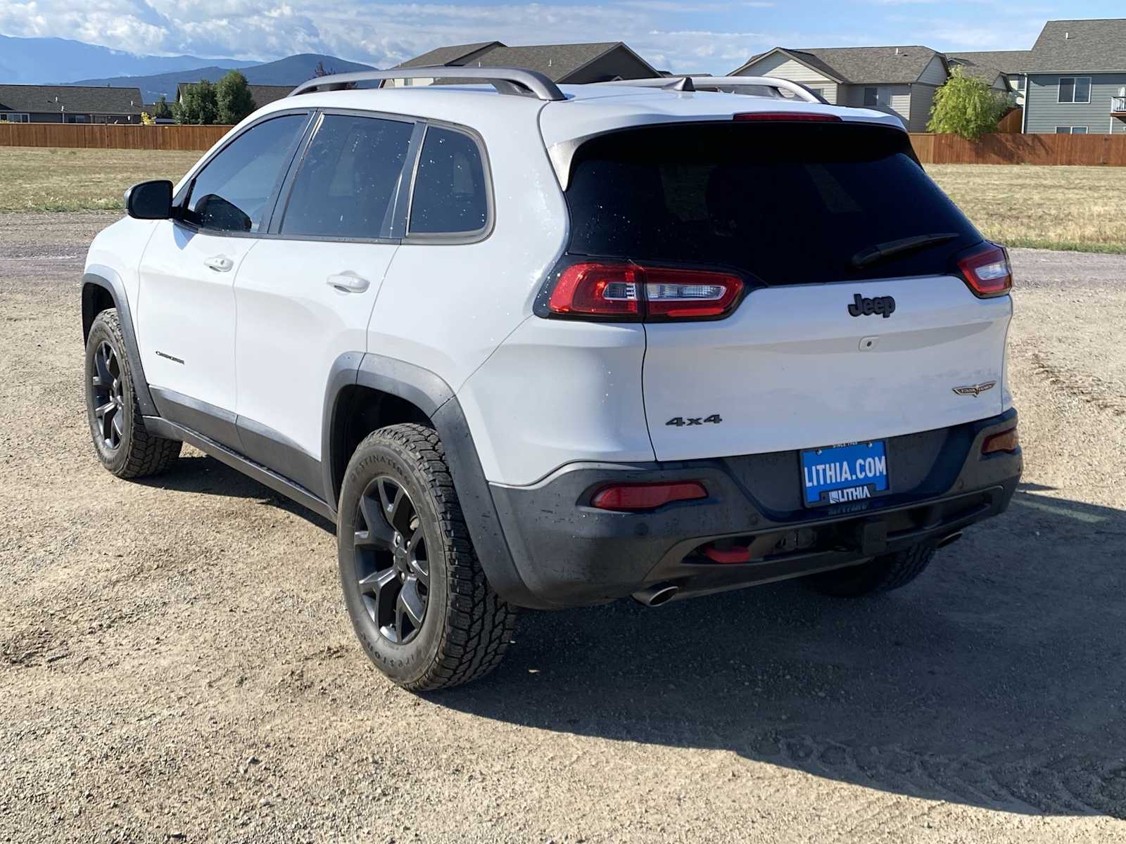 Thumbnail: 2018 Jeep Cherokee - 11