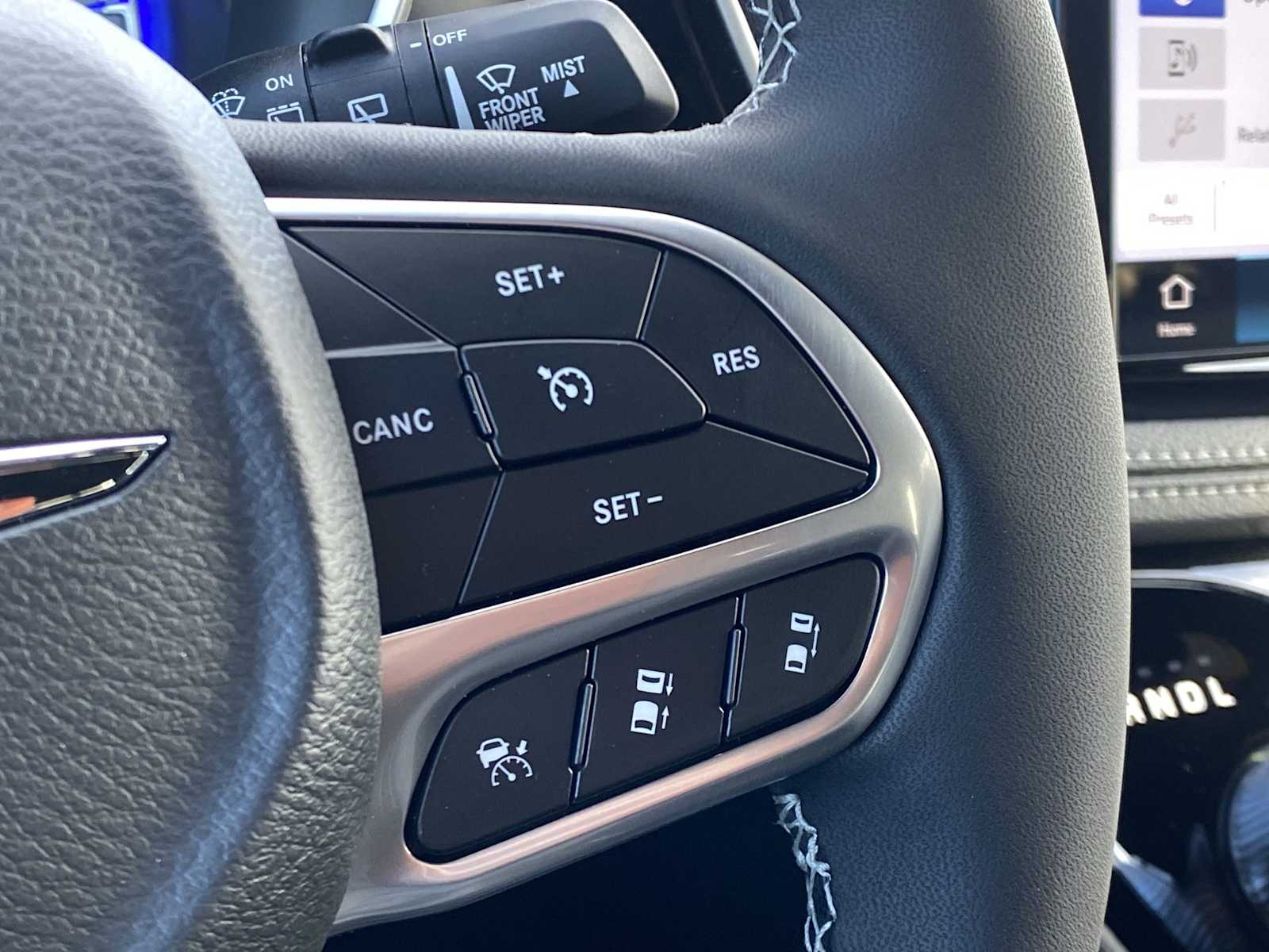 Thumbnail: 2026 Chrysler Pacifica - 31