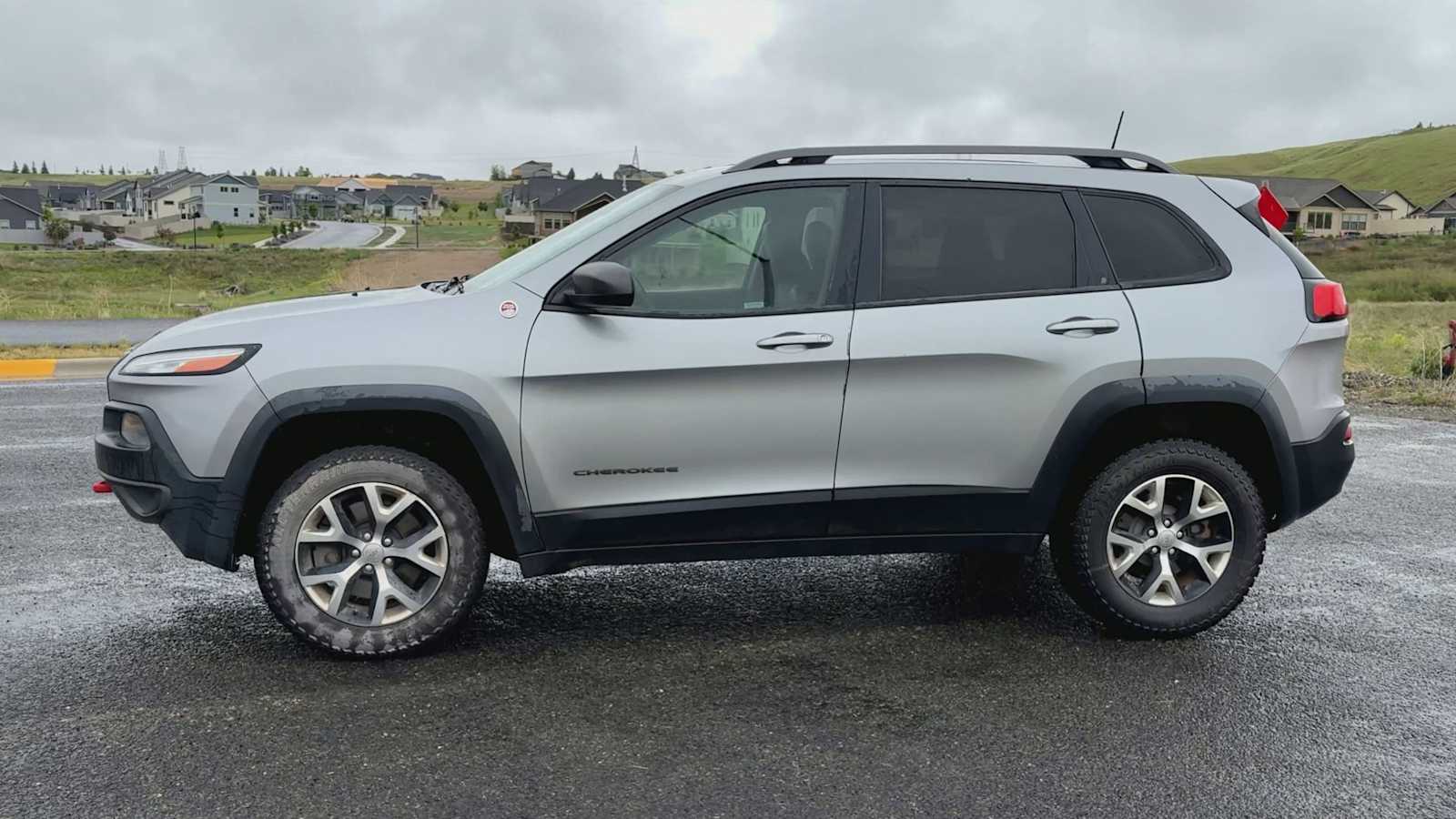 Thumbnail: 2017 Jeep Cherokee - 5