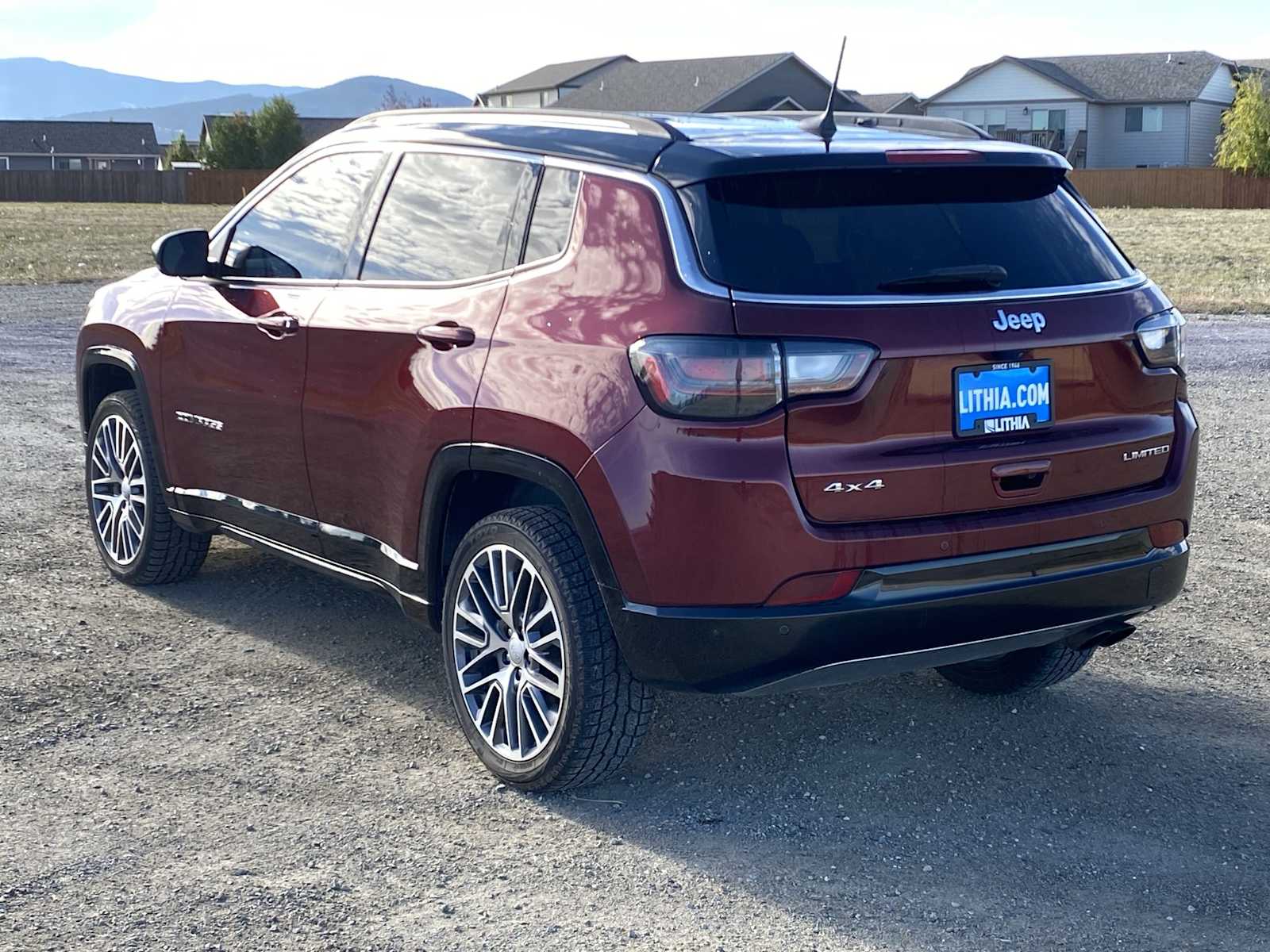 Thumbnail: 2022 Jeep Compass - 11