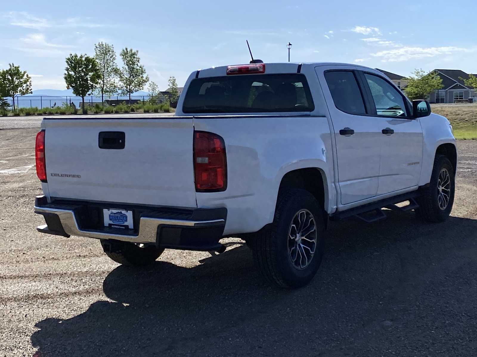 Thumbnail: 2022 Chevrolet Colorado - 13