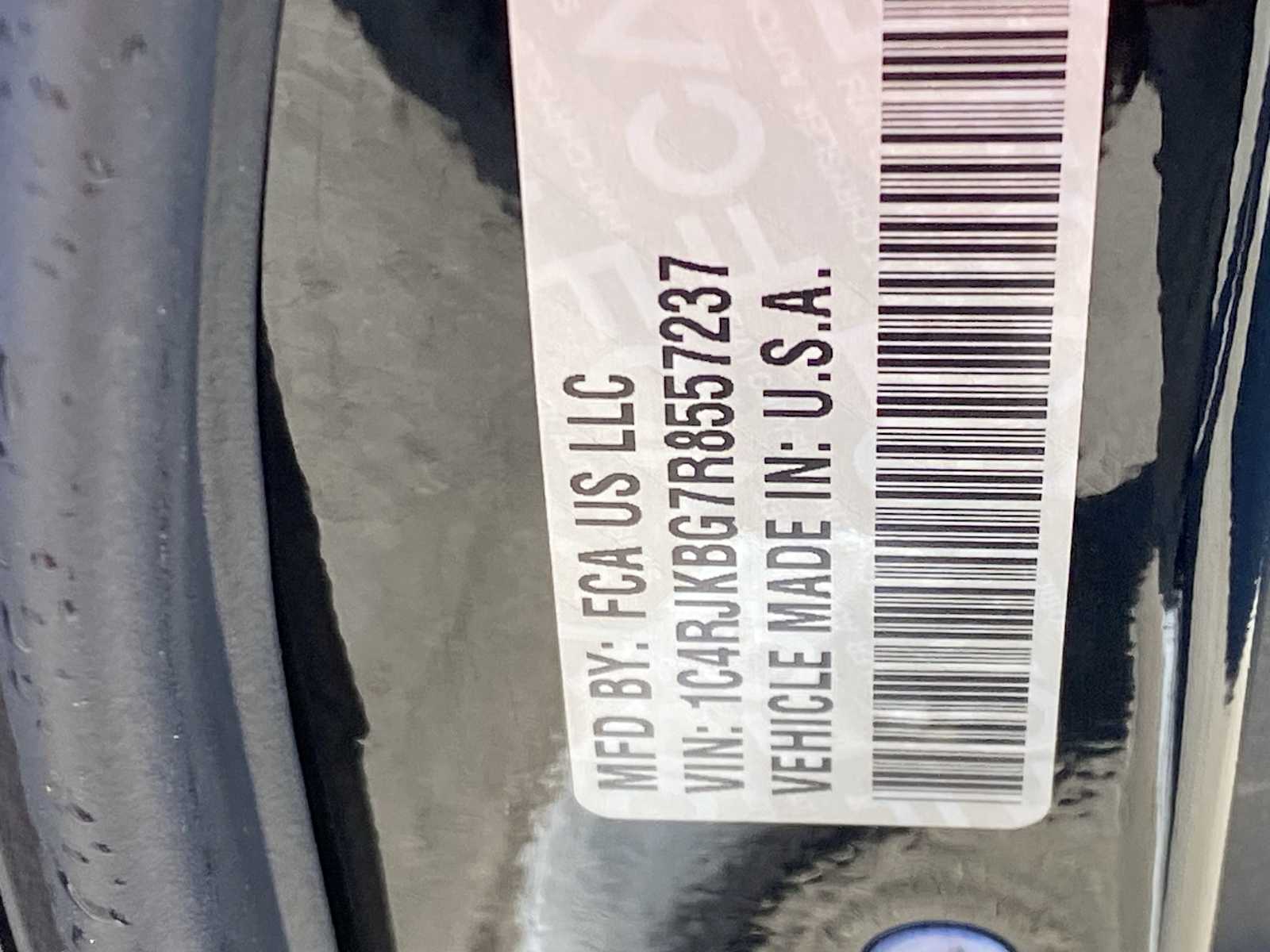 Thumbnail: 2024 Jeep Grand Cherokee L - 37