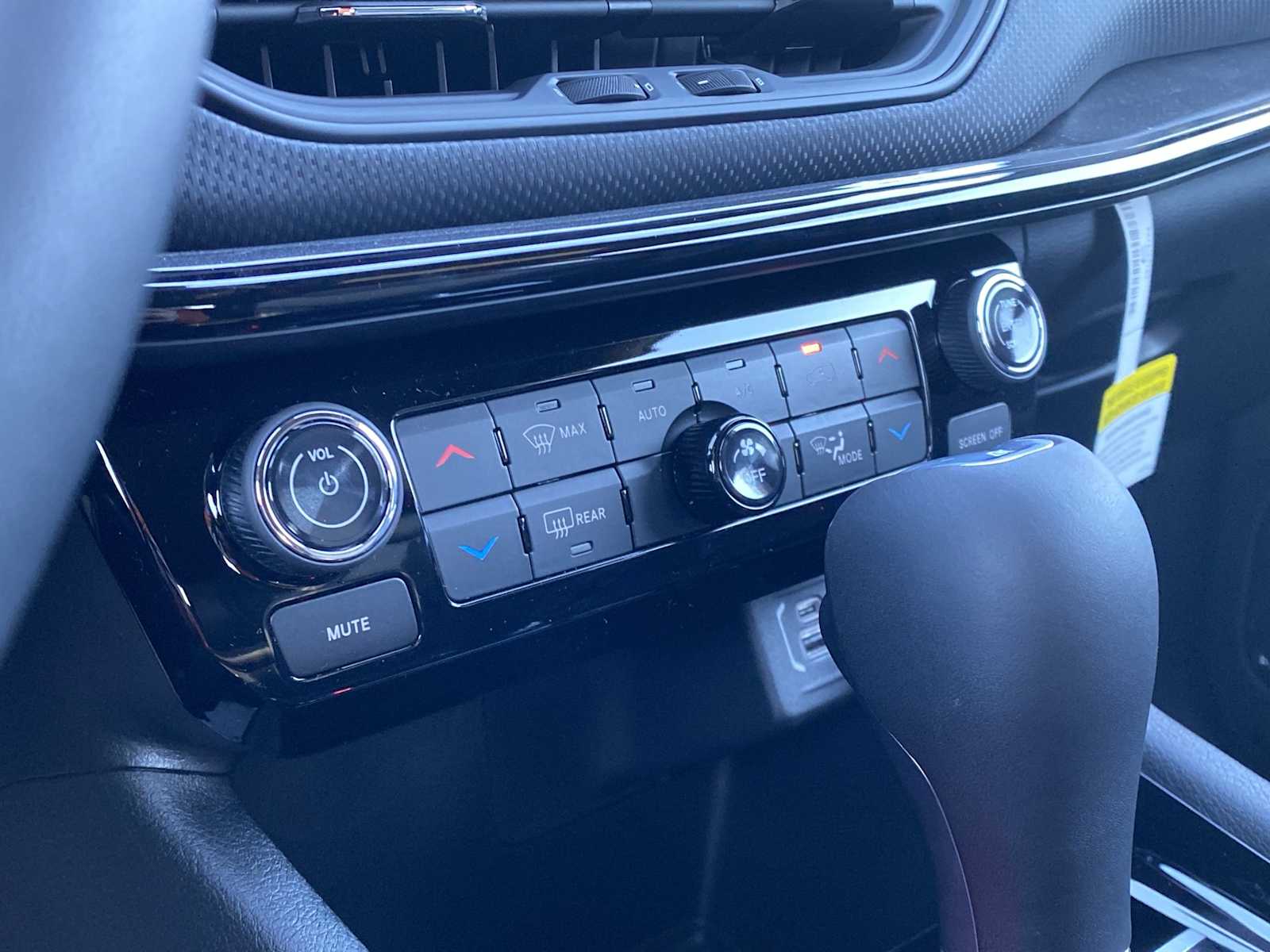 Thumbnail: 2026 Jeep Compass - 25