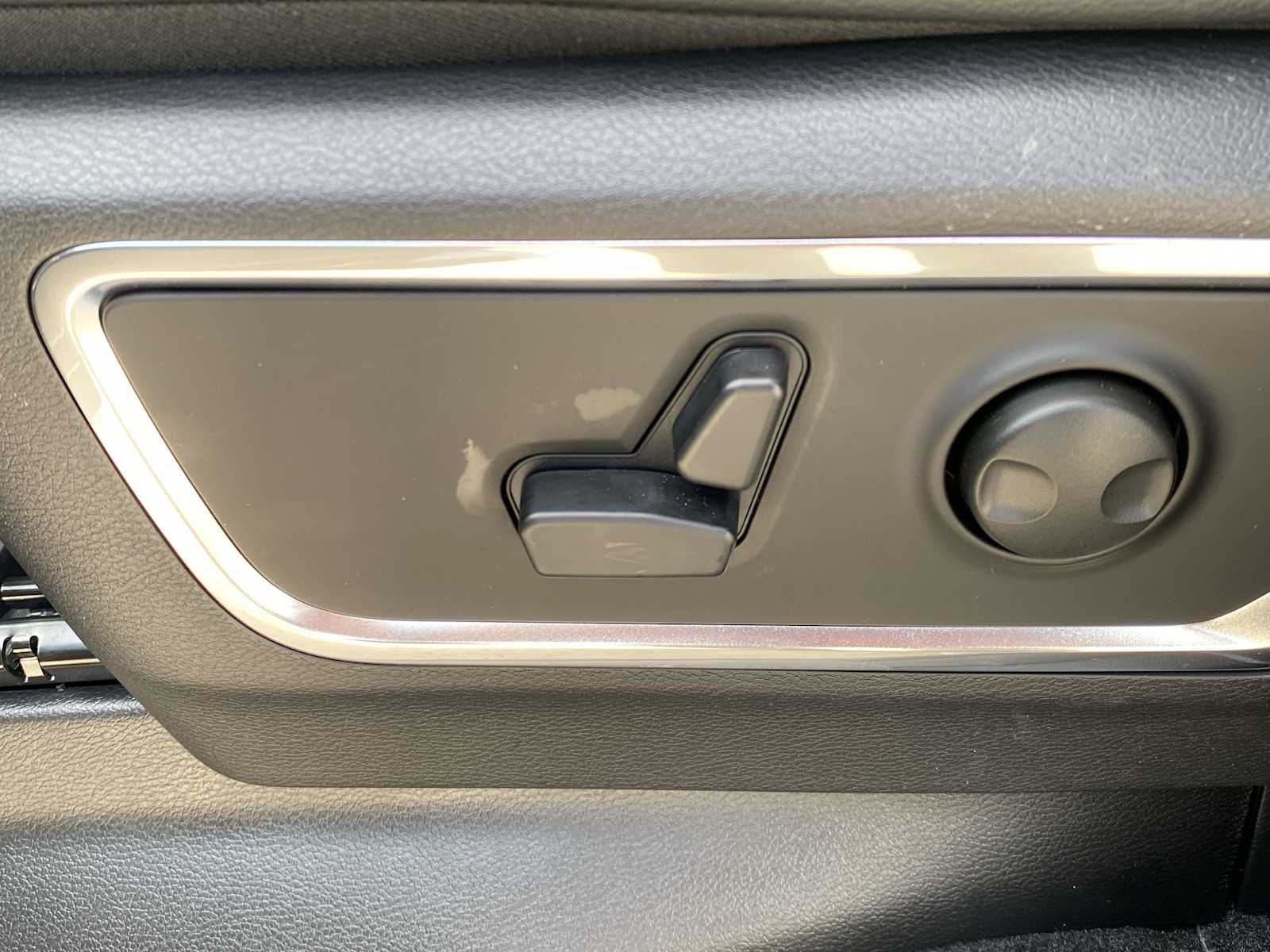 Thumbnail: 2026 RAM 1500 - 21