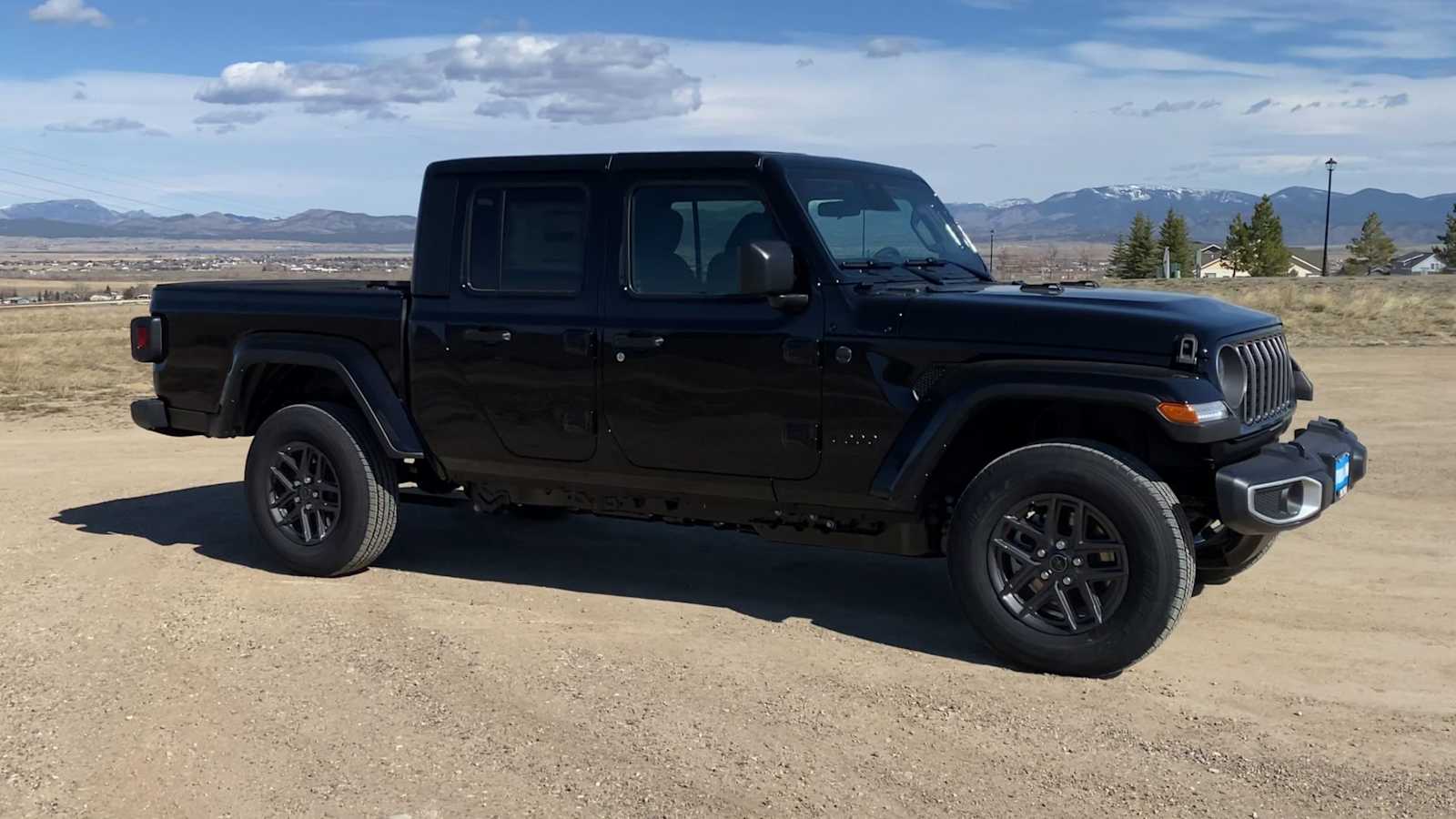 Thumbnail: 2026 Jeep Gladiator - 3