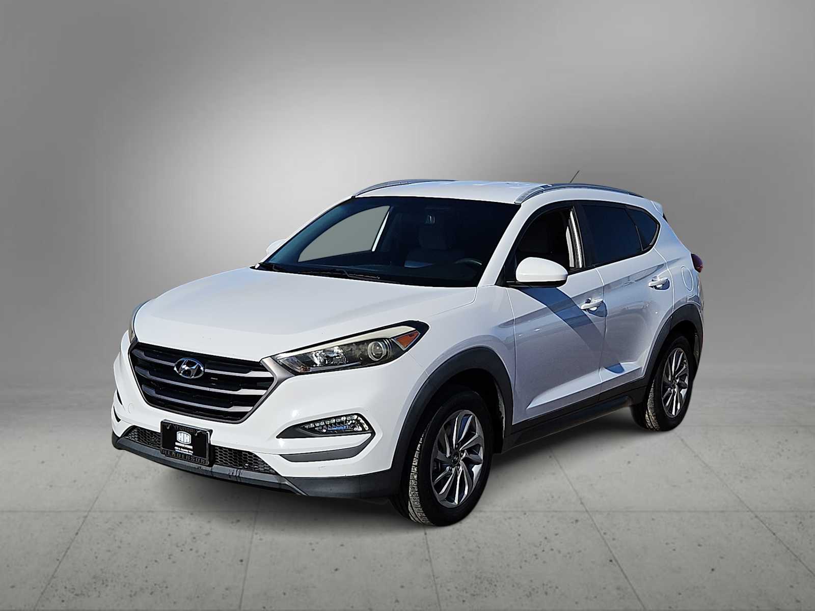 Thumbnail: 2016 Hyundai Tucson - 4