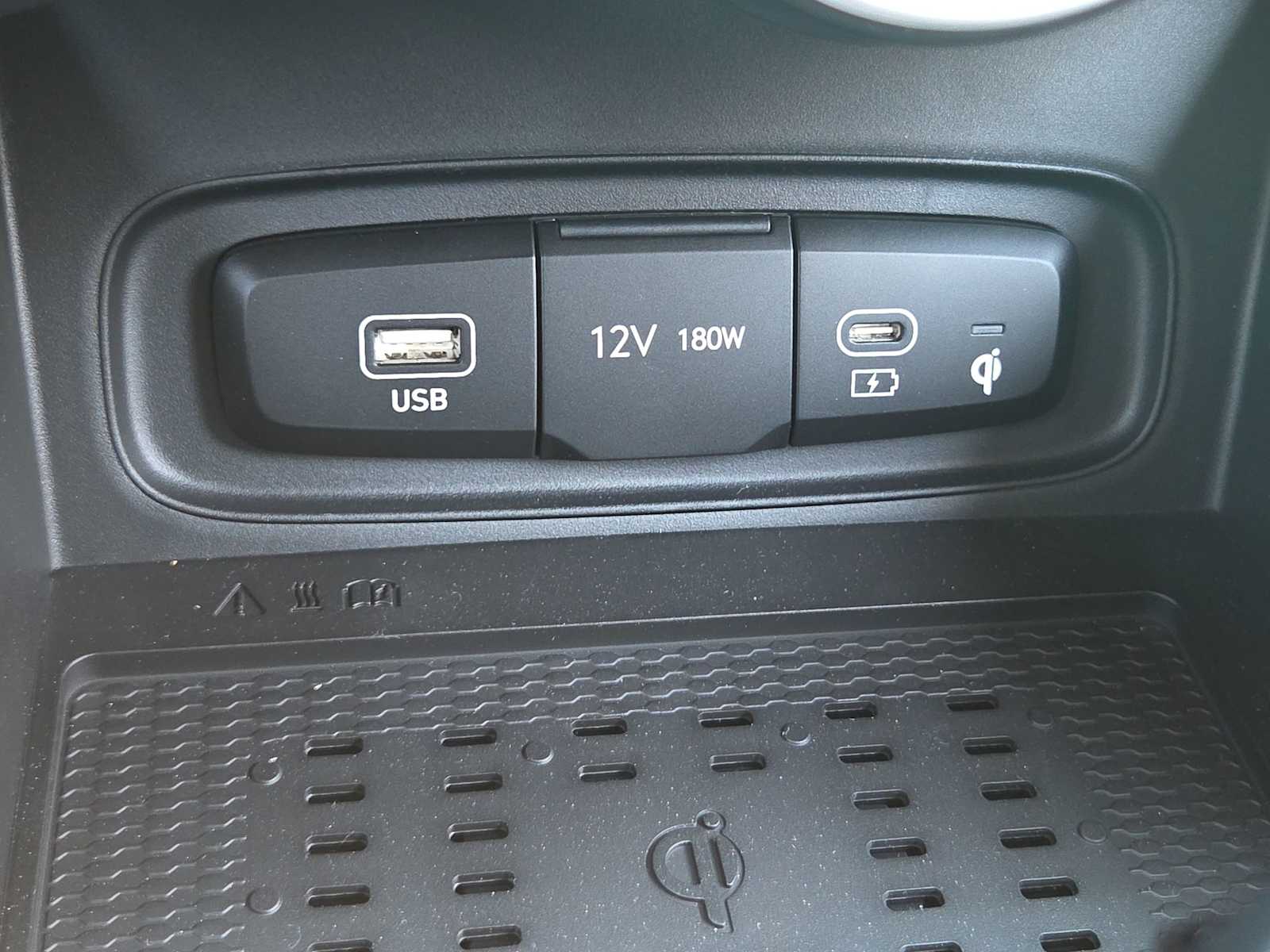 Thumbnail: 2025 Hyundai Venue - 28