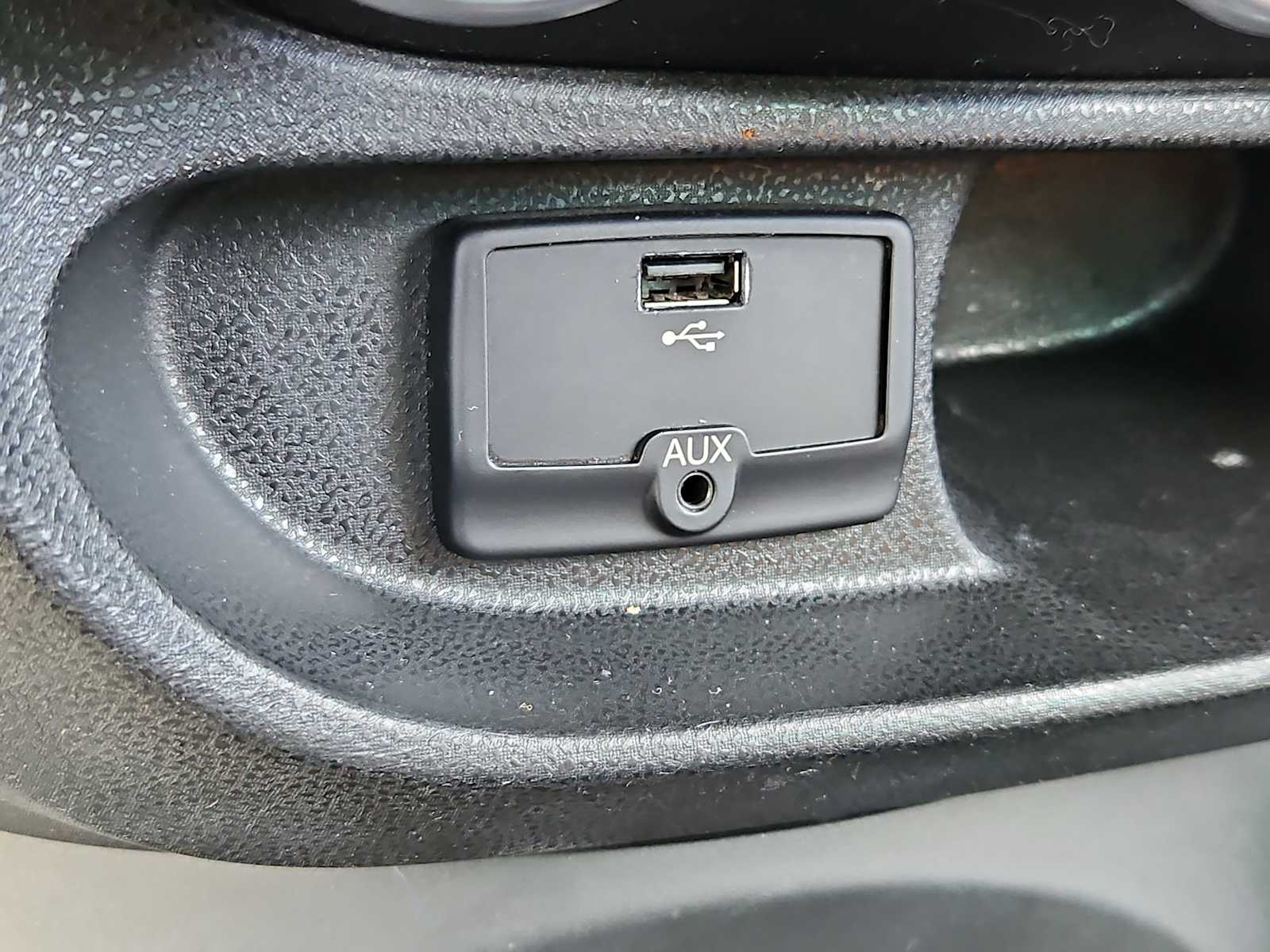 Thumbnail: 2014 Fiat 500L - 30