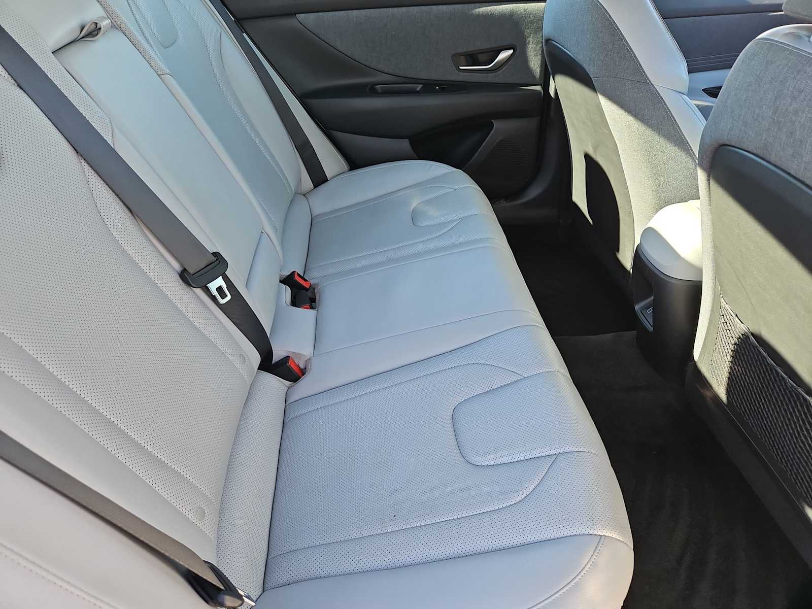 Thumbnail: 2024 Hyundai Elantra - 20