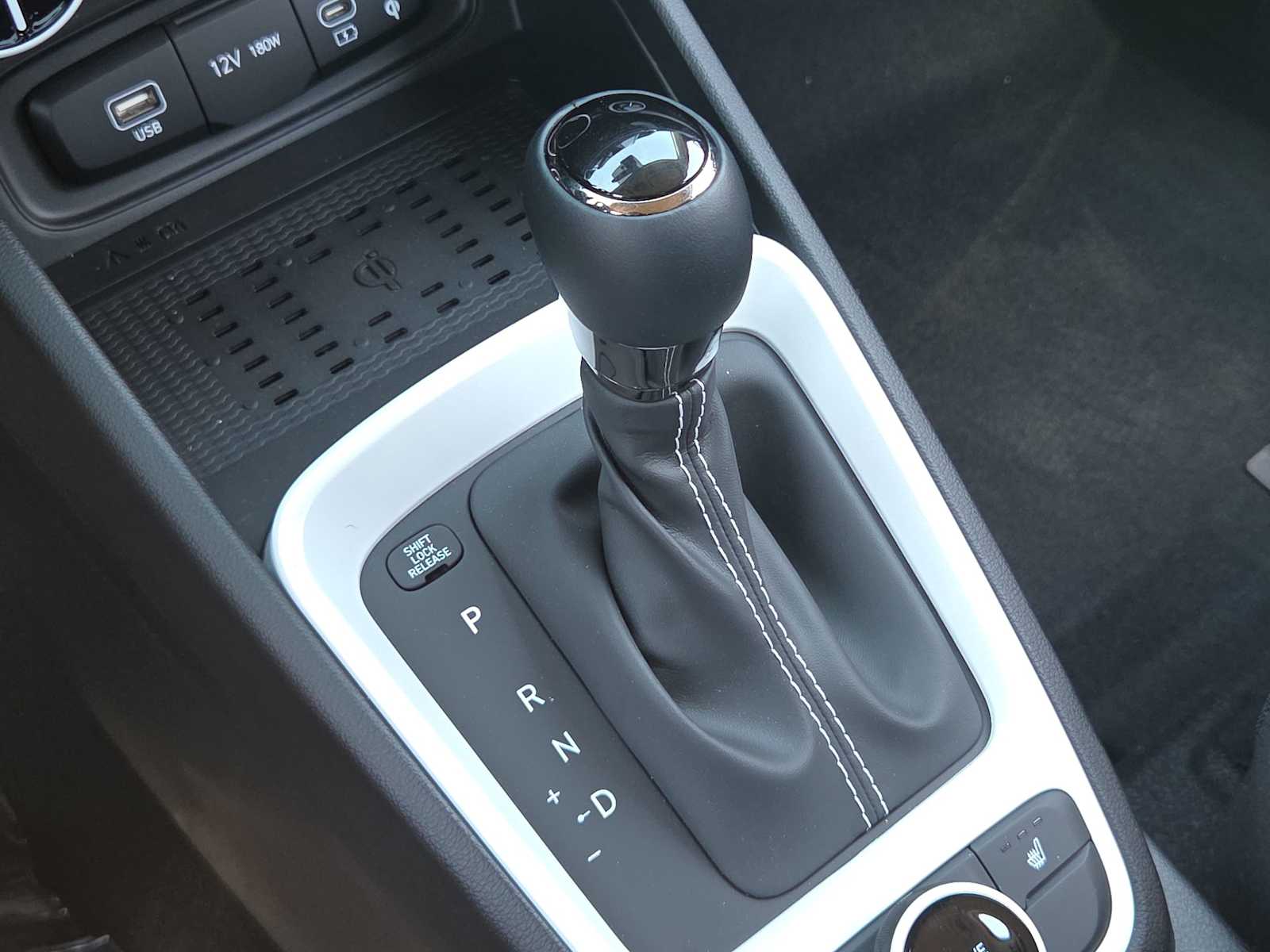 Thumbnail: 2025 Hyundai Venue - 29