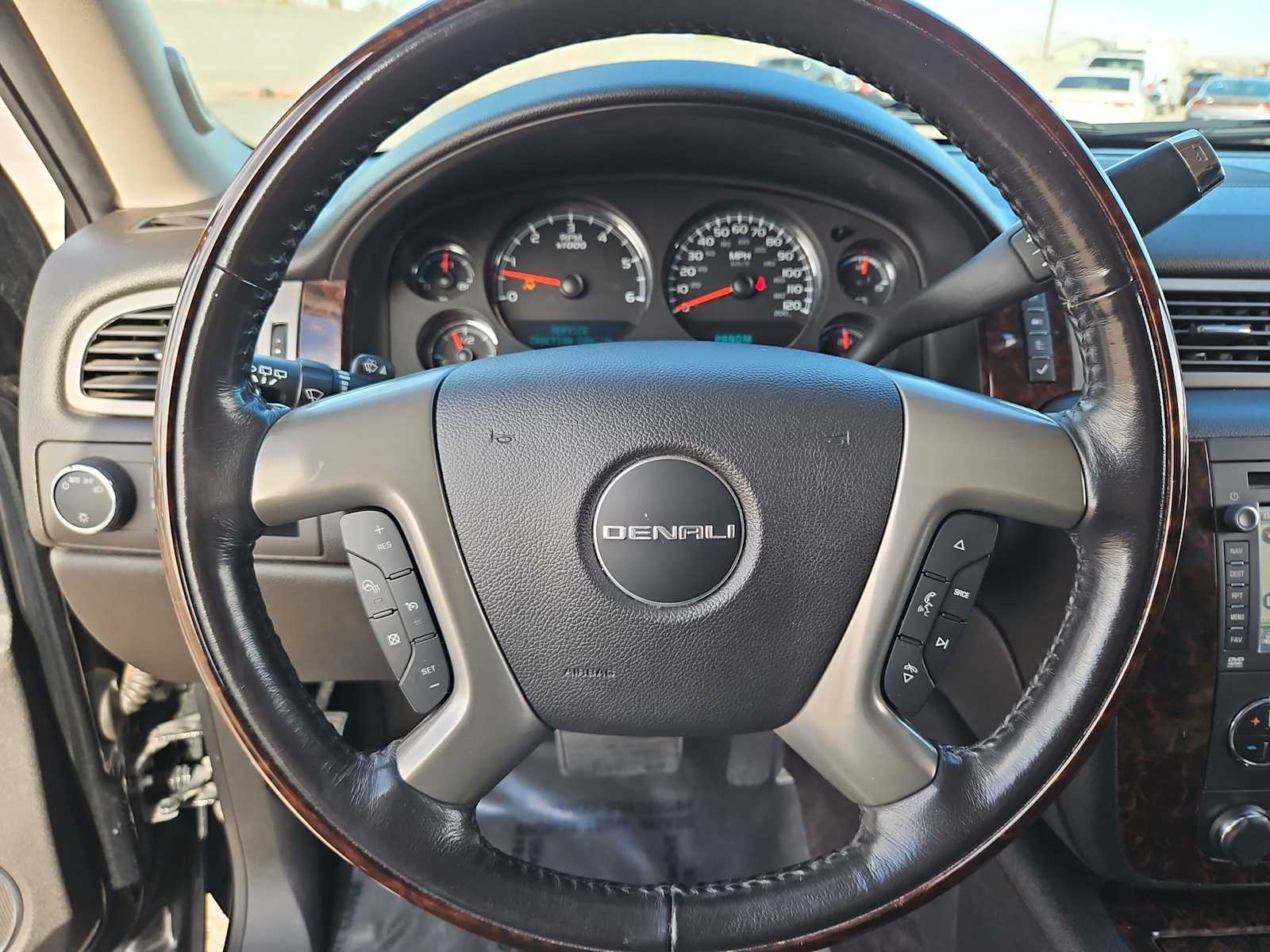 Thumbnail: 2013 GMC Yukon - 23