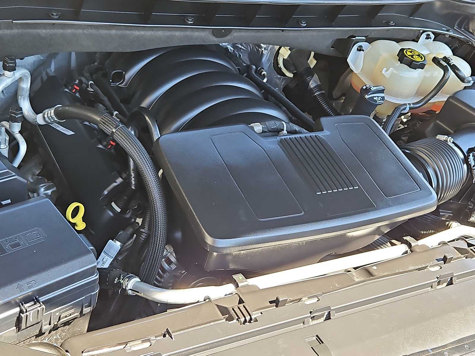 Thumbnail: 2021 Chevrolet Tahoe - 14