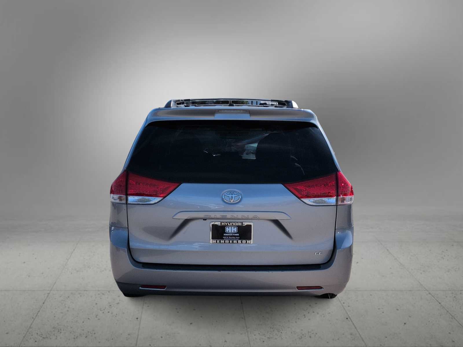 Thumbnail: 2013 Toyota Sienna - 7