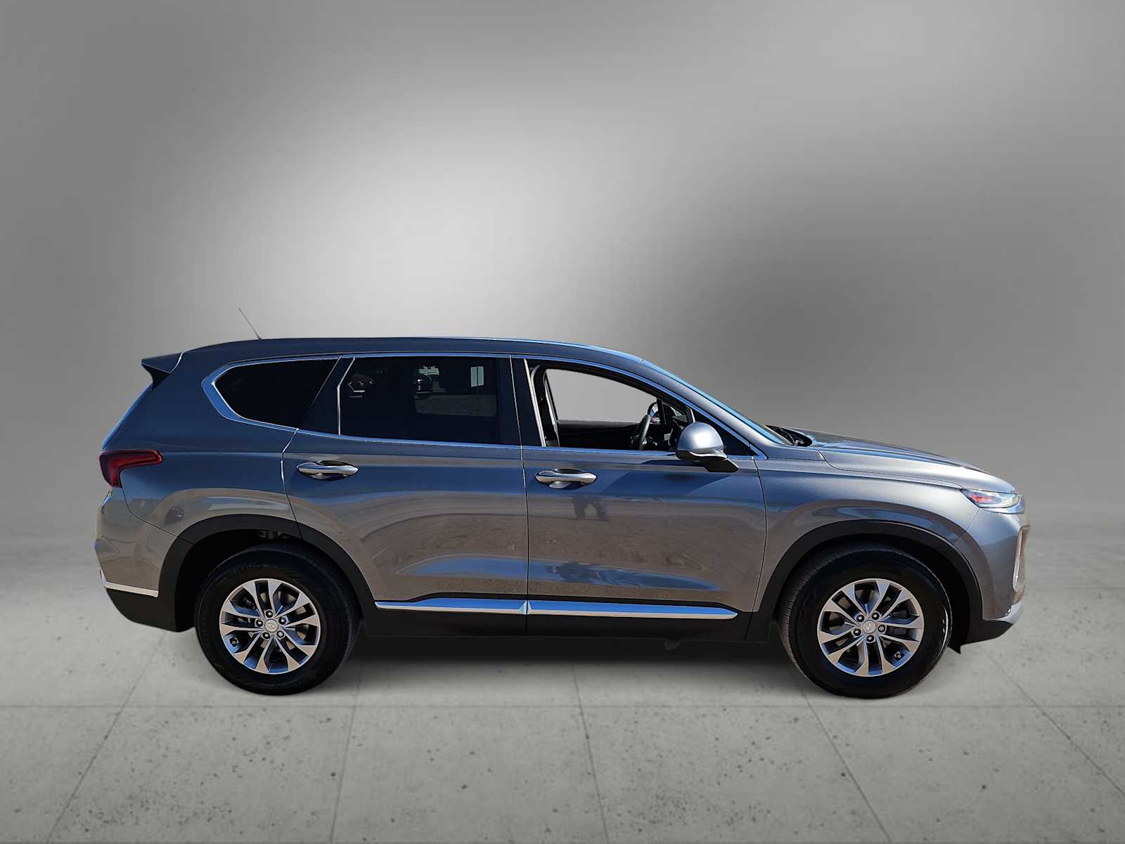 Thumbnail: 2019 Hyundai Santa Fe - 9