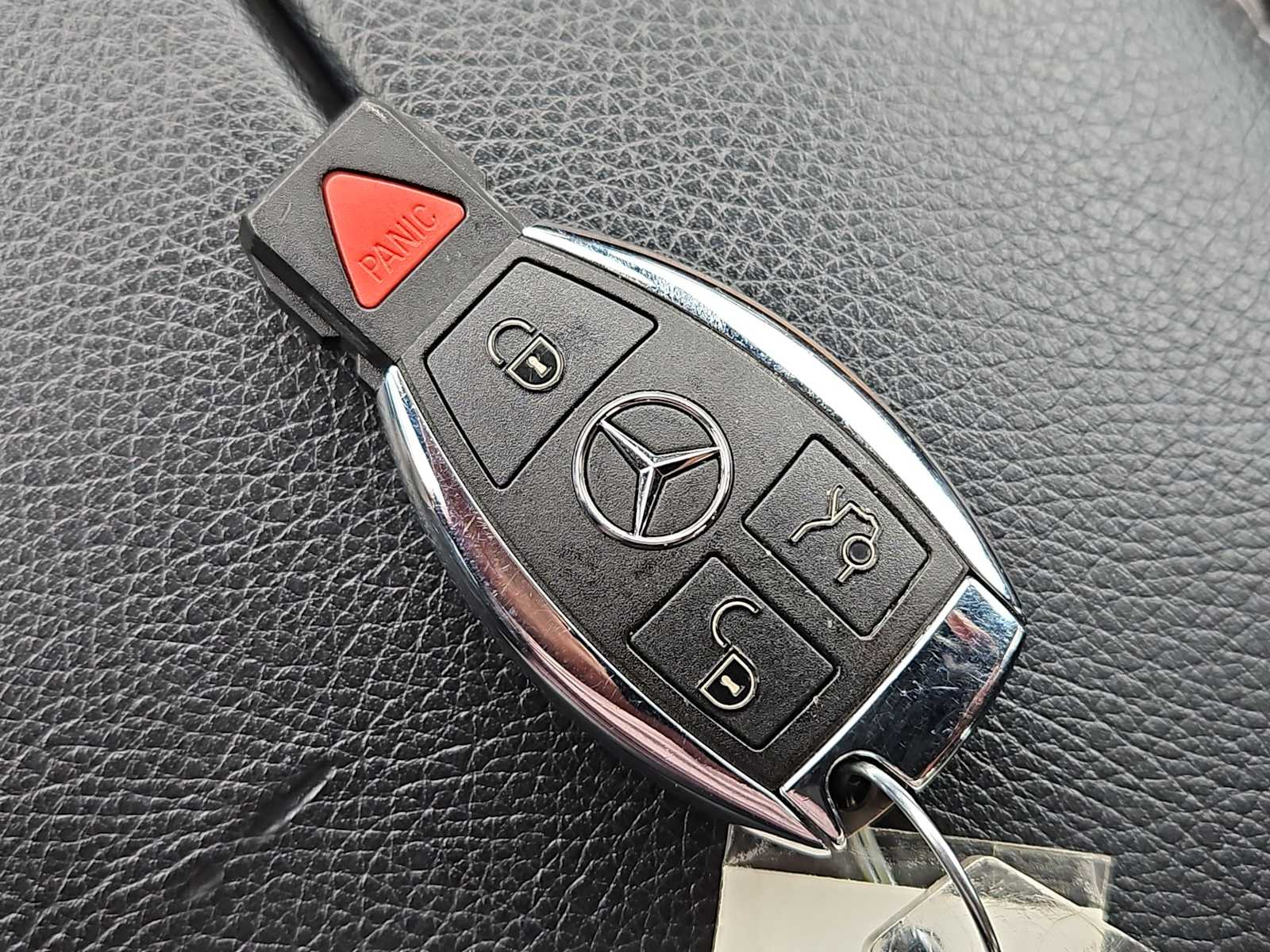 Thumbnail: 2019 Mercedes-Benz GLC - 34