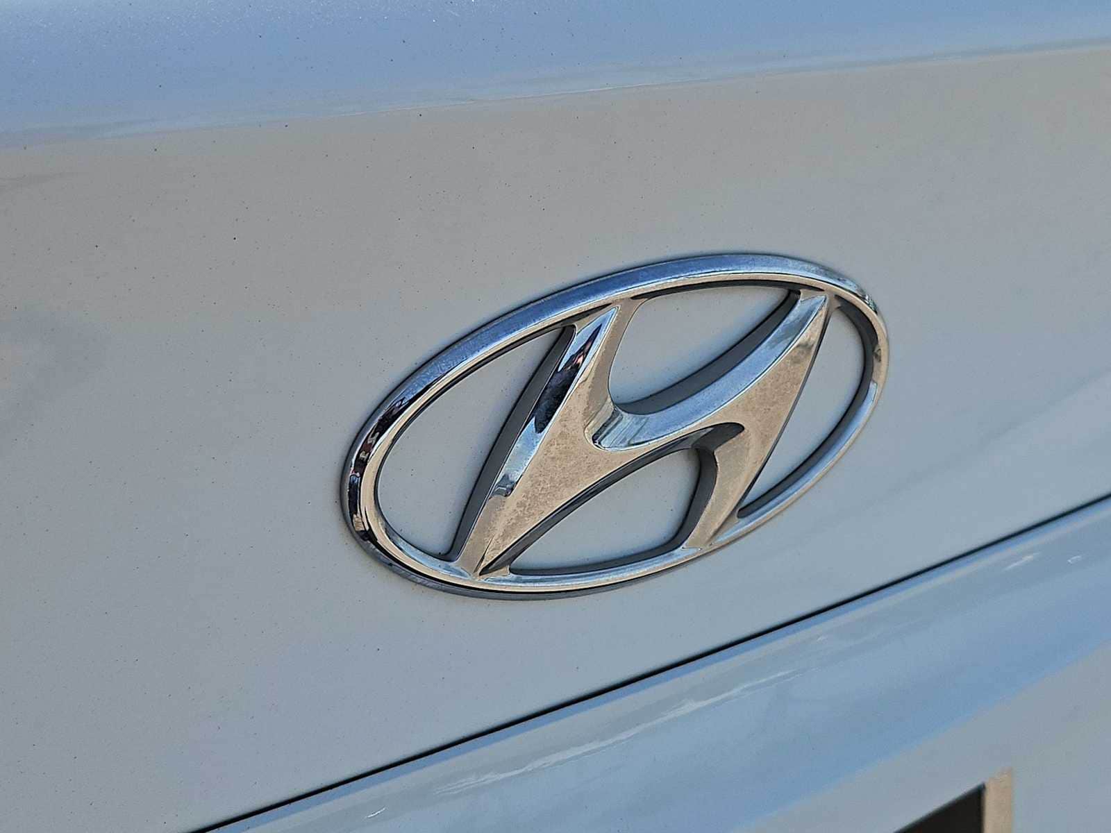 Thumbnail: 2016 Hyundai Accent - 11