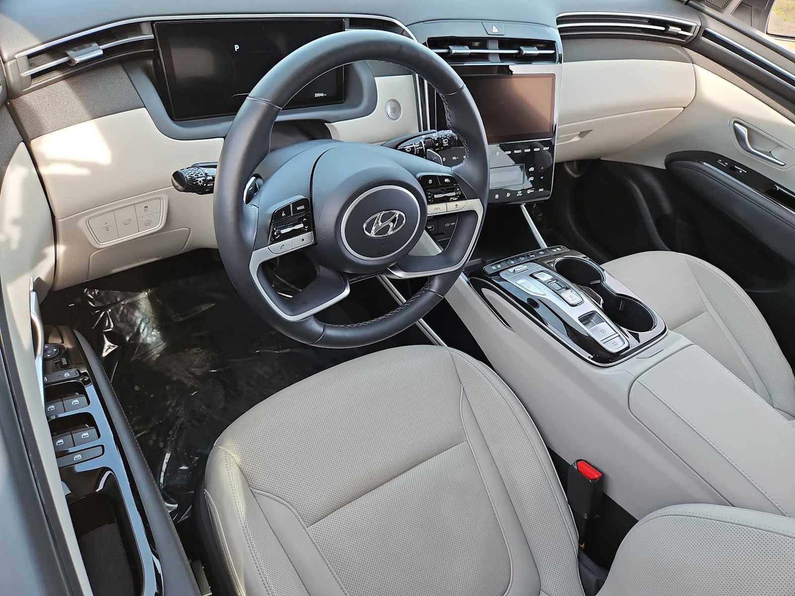 Thumbnail: 2022 Hyundai Tucson - 10