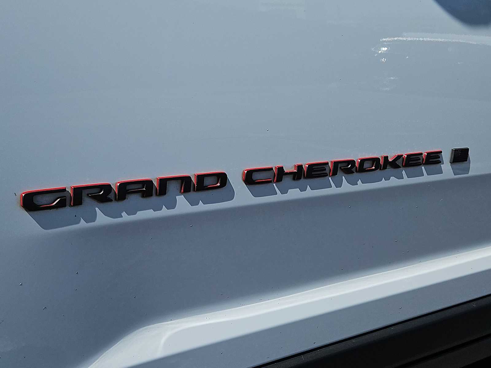 Thumbnail: 2022 Jeep Grand Cherokee - 13