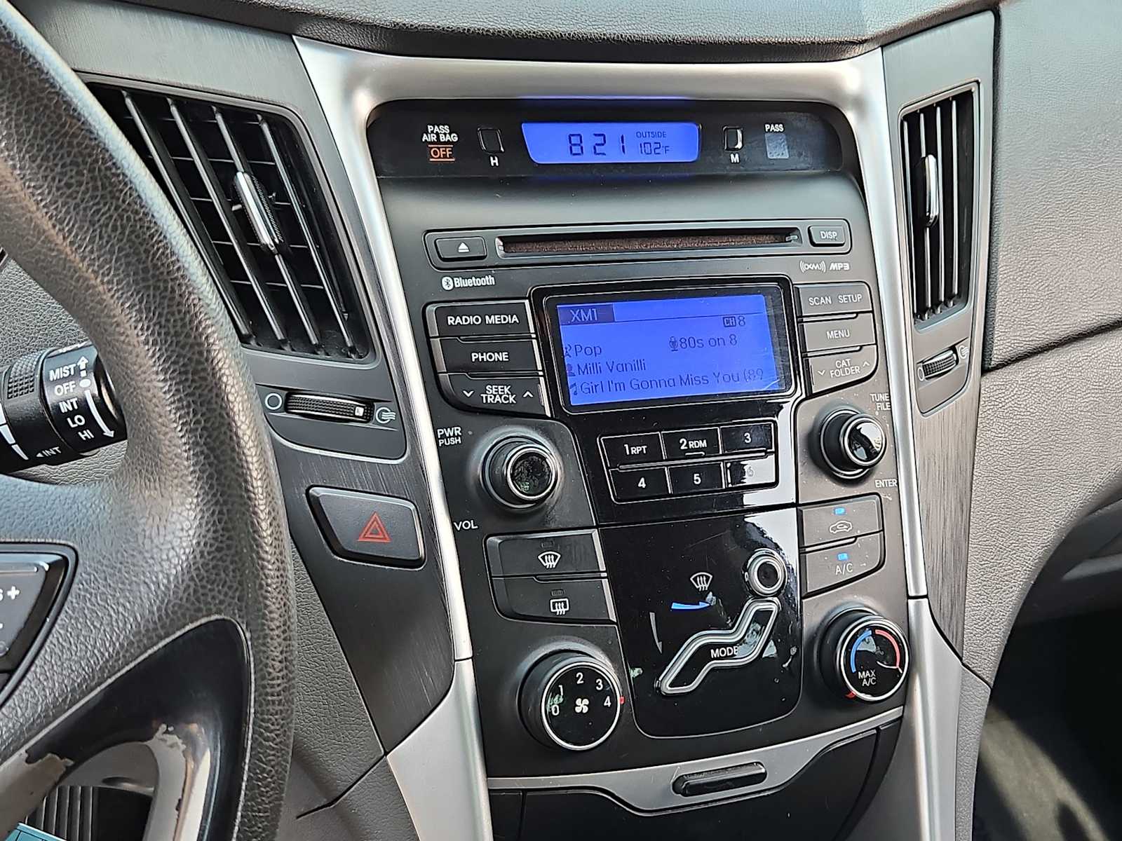Thumbnail: 2013 Hyundai Sonata - 25