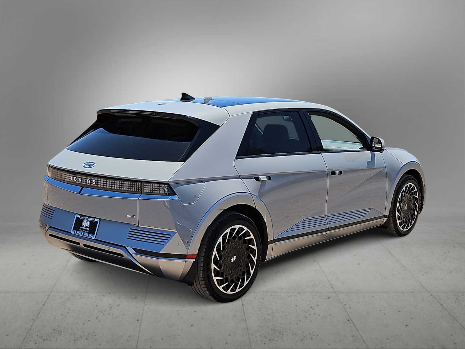 Thumbnail: 2023 Hyundai Ioniq 5 - 8