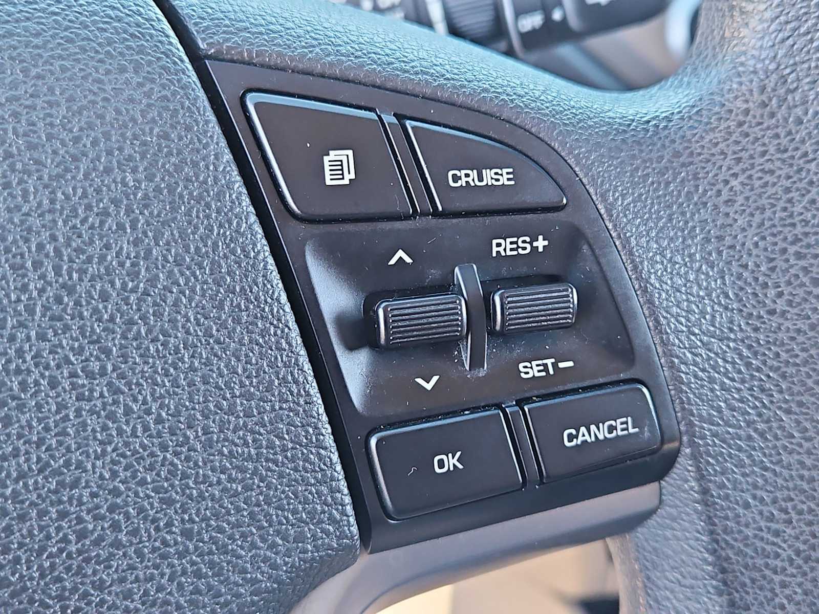 Thumbnail: 2016 Hyundai Tucson - 25