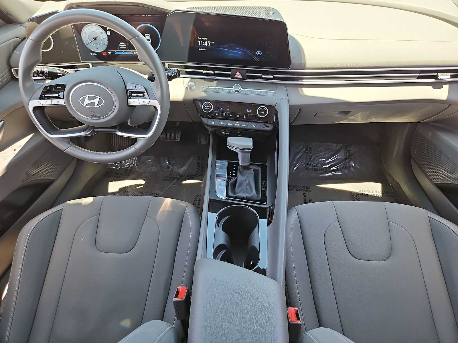 Thumbnail: 2025 Hyundai Elantra - 15
