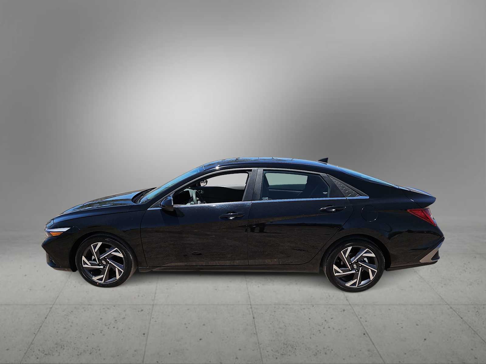 Thumbnail: 2025 Hyundai Elantra - 5