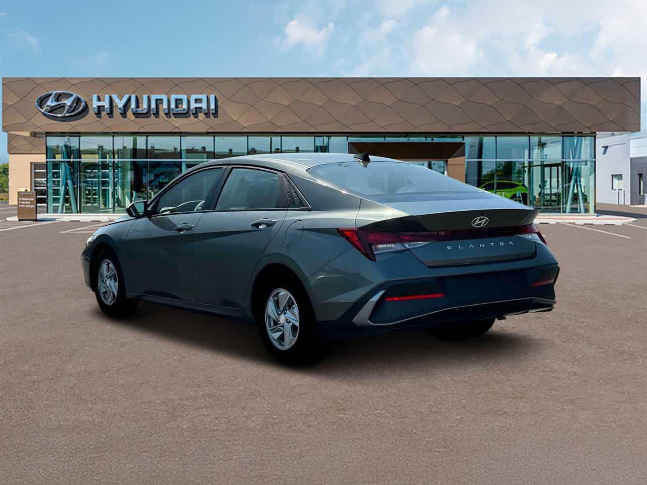 Thumbnail: 2025 Hyundai Elantra - 5