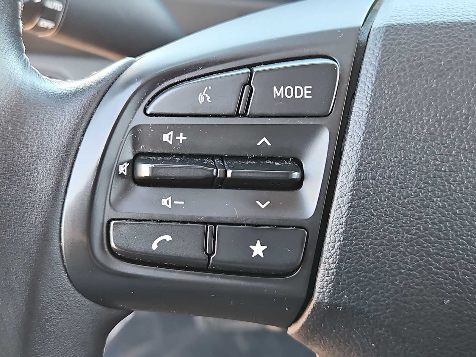 Thumbnail: 2023 Hyundai Venue - 24