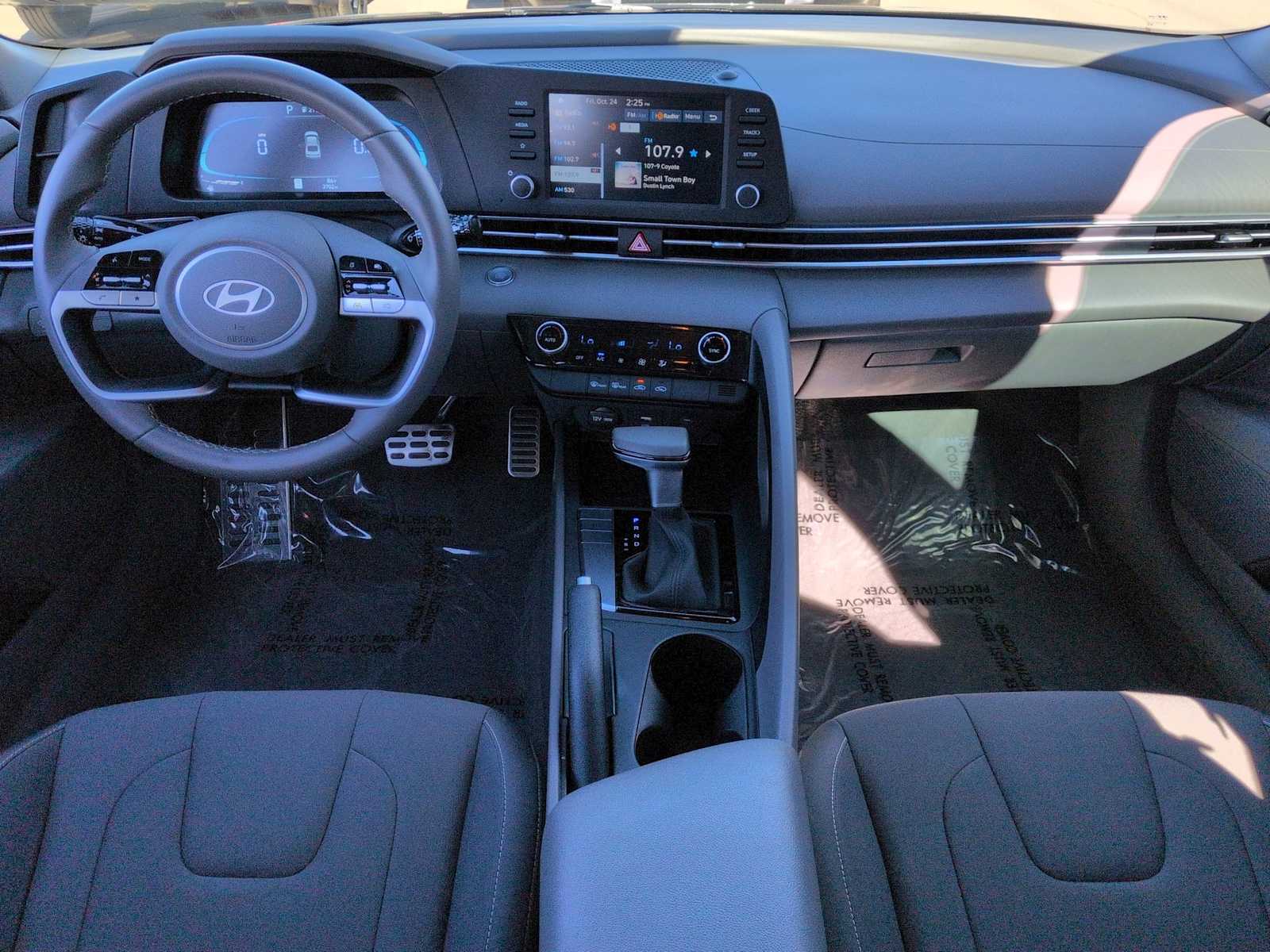 Thumbnail: 2025 Hyundai Elantra - 16