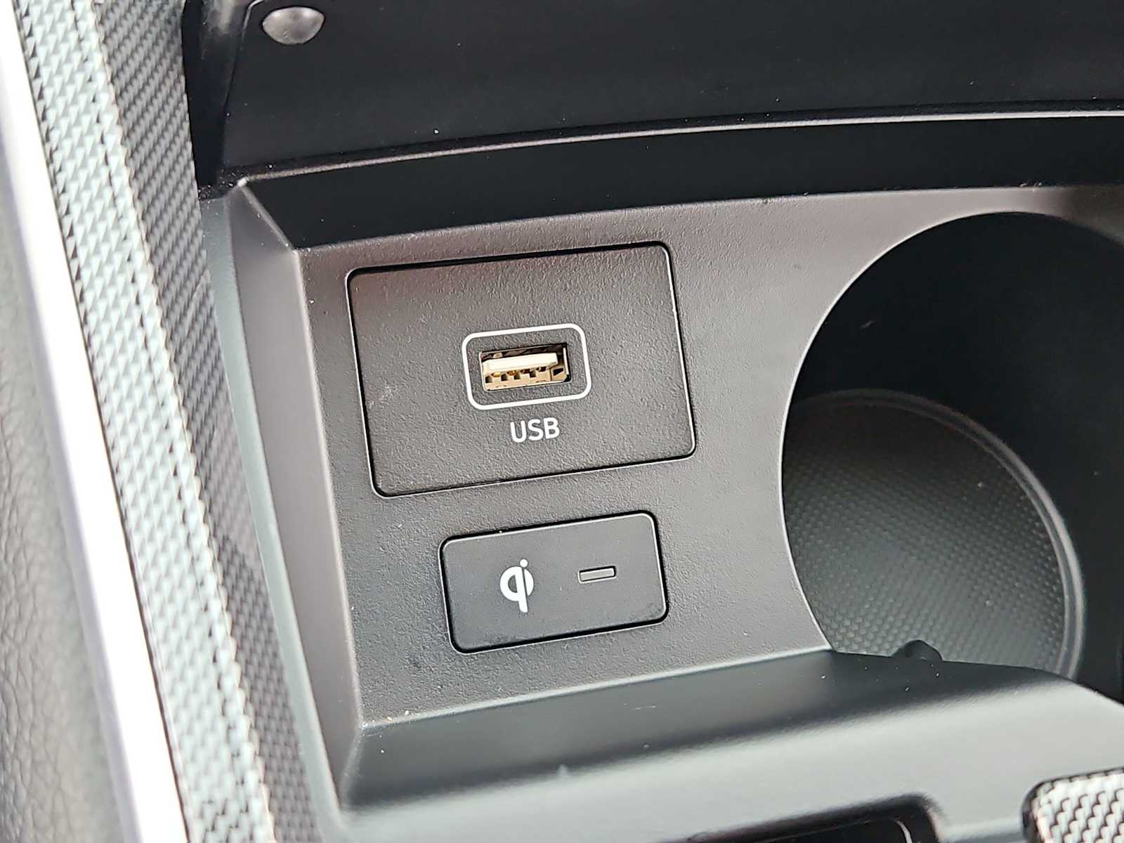 Thumbnail: 2023 Hyundai Santa Fe - 32