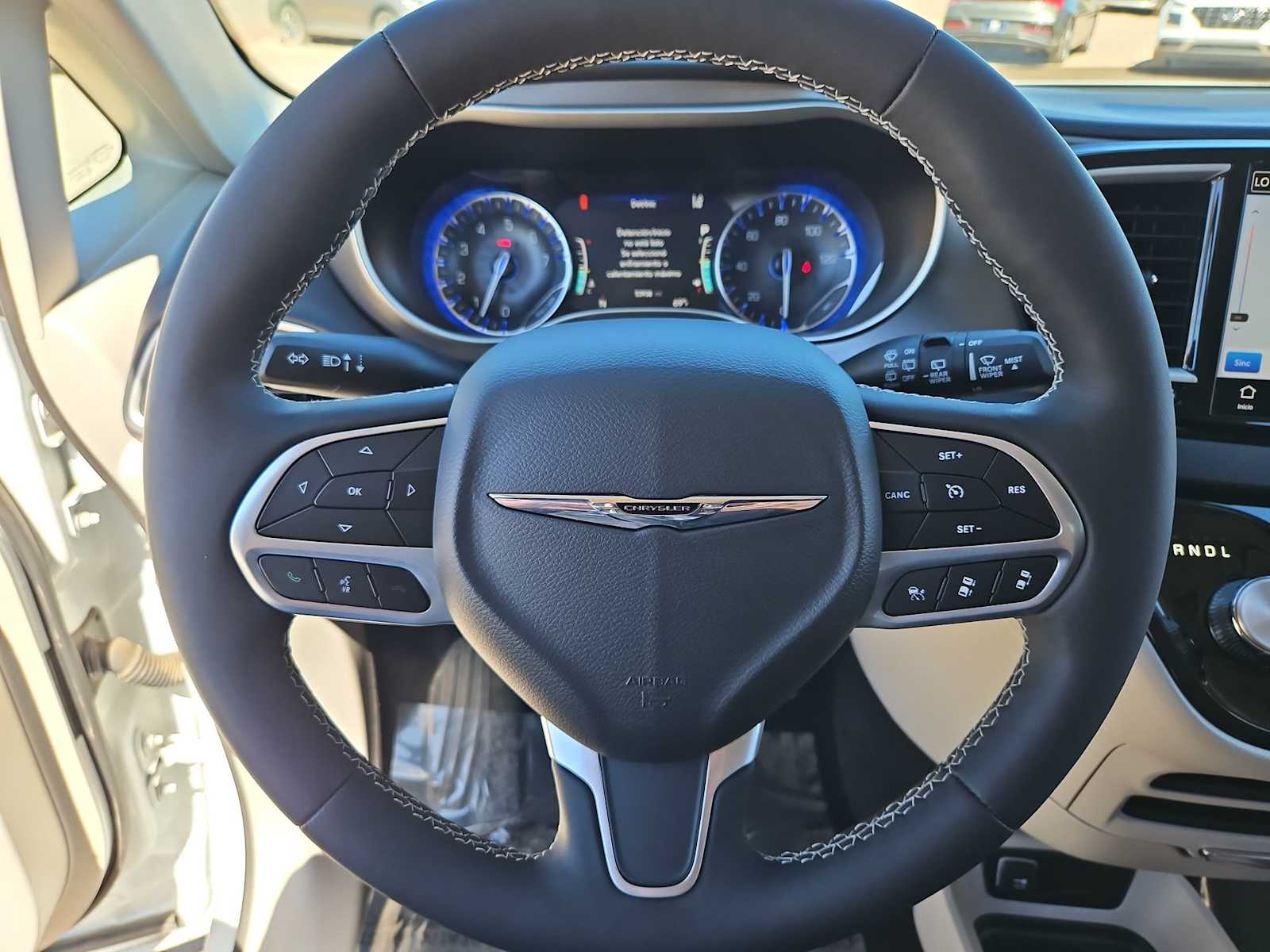 Thumbnail: 2023 Chrysler Pacifica - 23