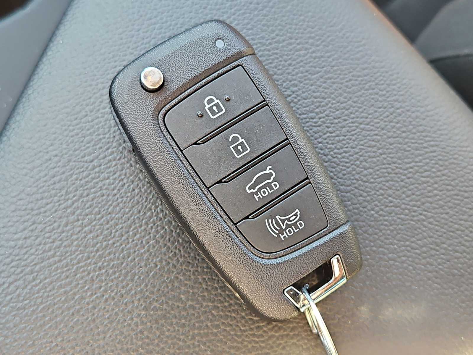 Thumbnail: 2025 Hyundai Elantra - 33