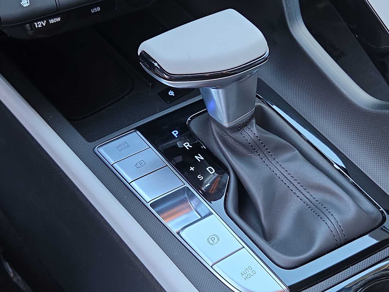 Thumbnail: 2025 Hyundai Elantra - 33